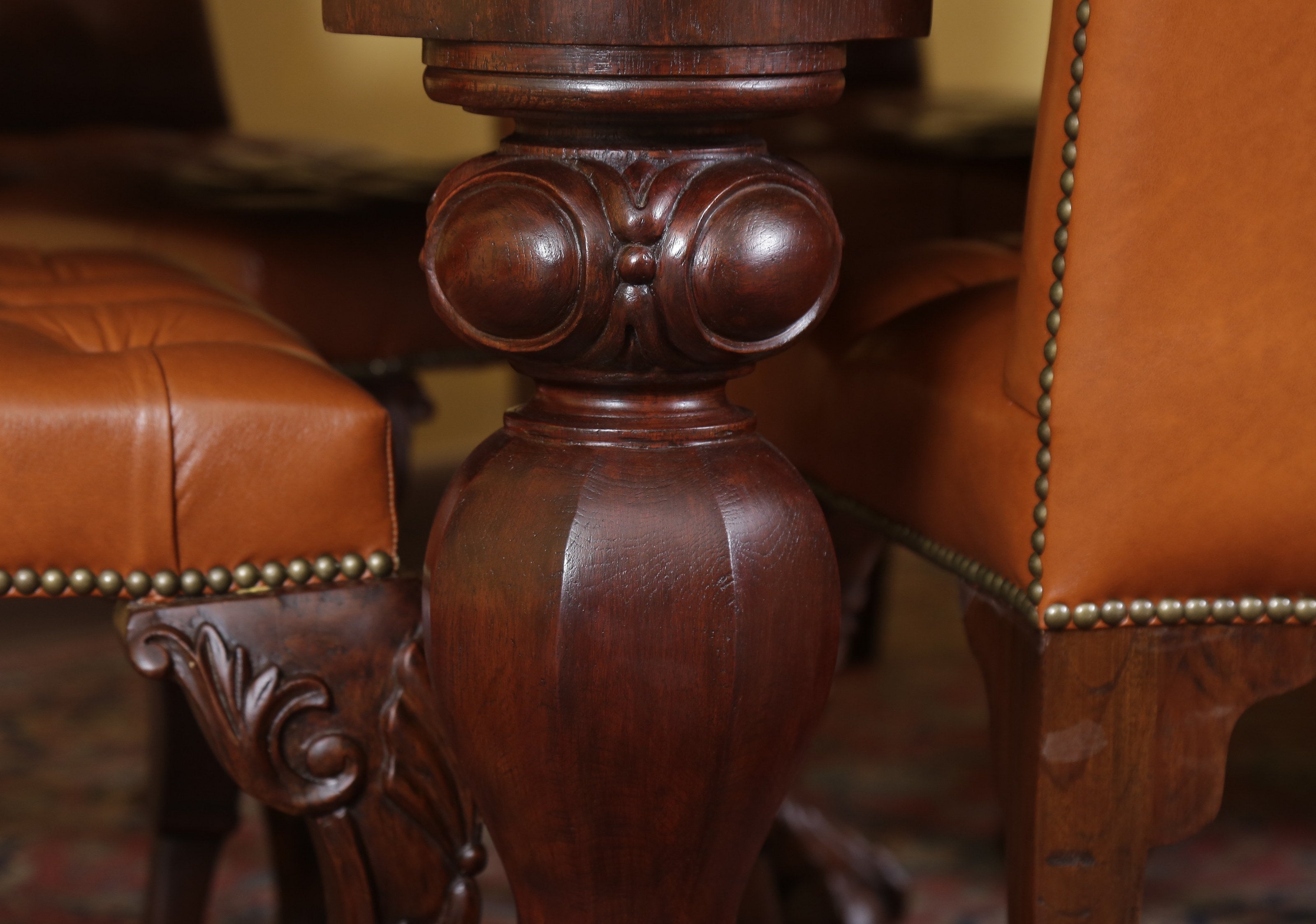 McIntyre Extendable Dining Table