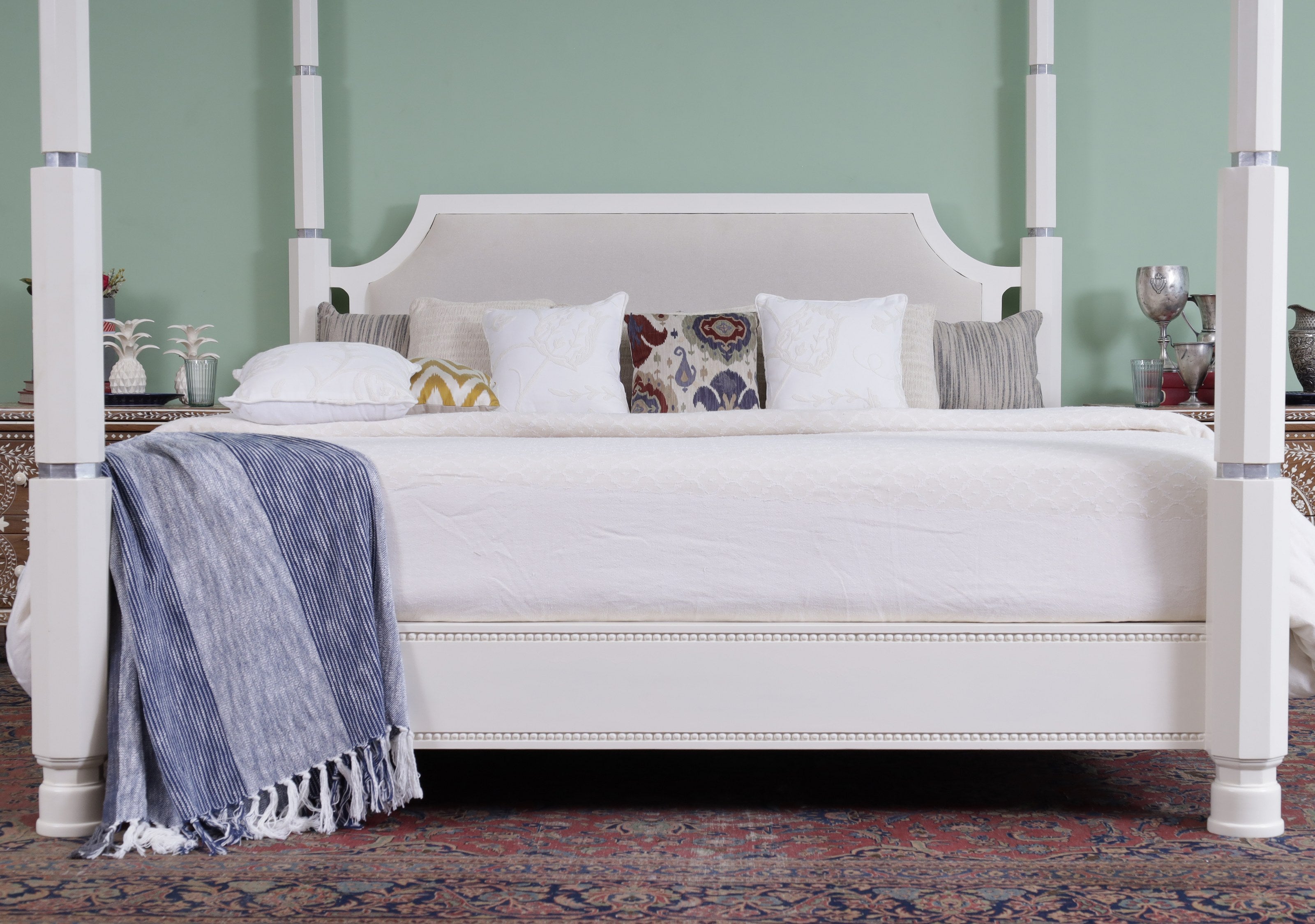 Wakefield Poster Bed