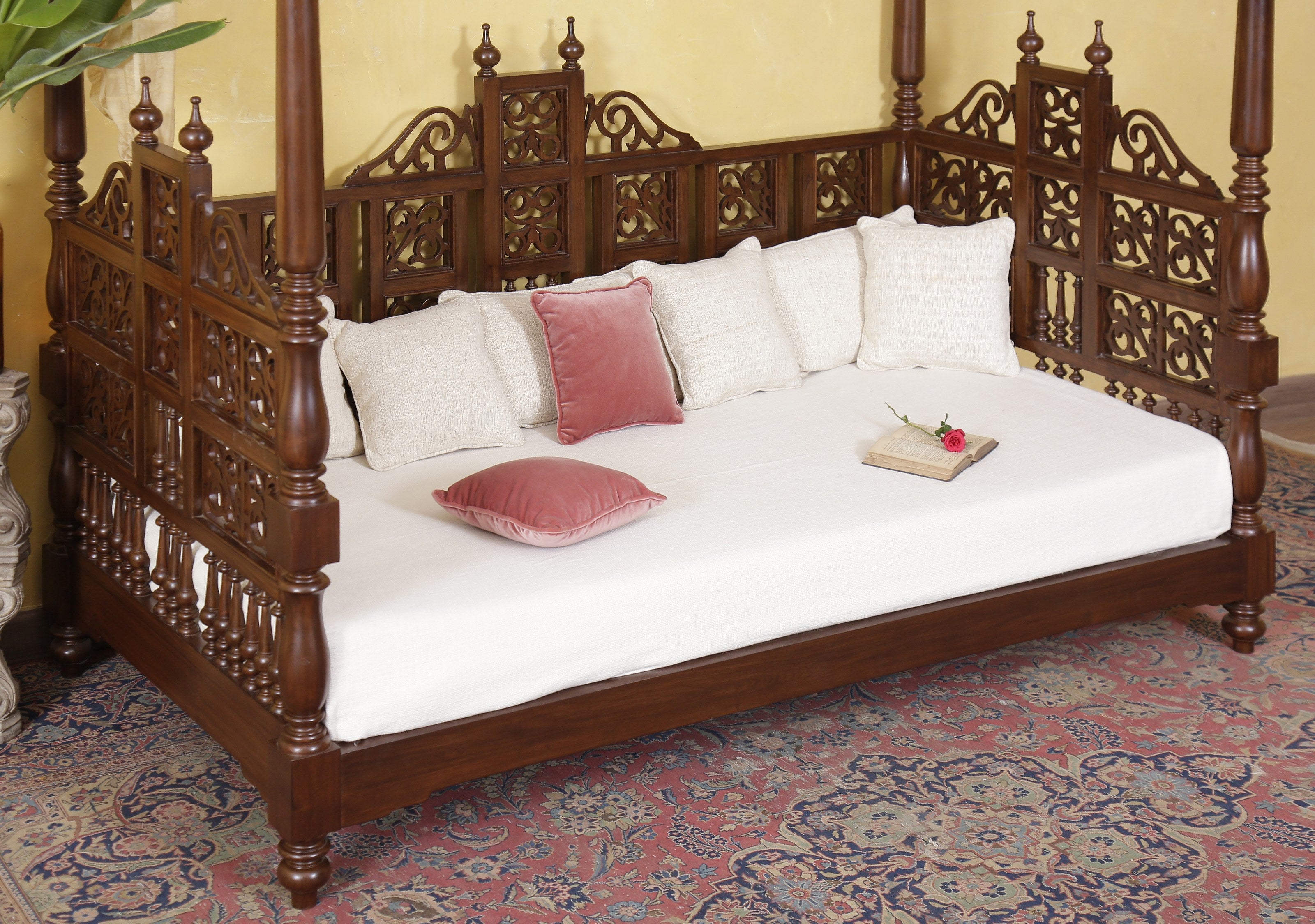 Wodehouse Day Bed