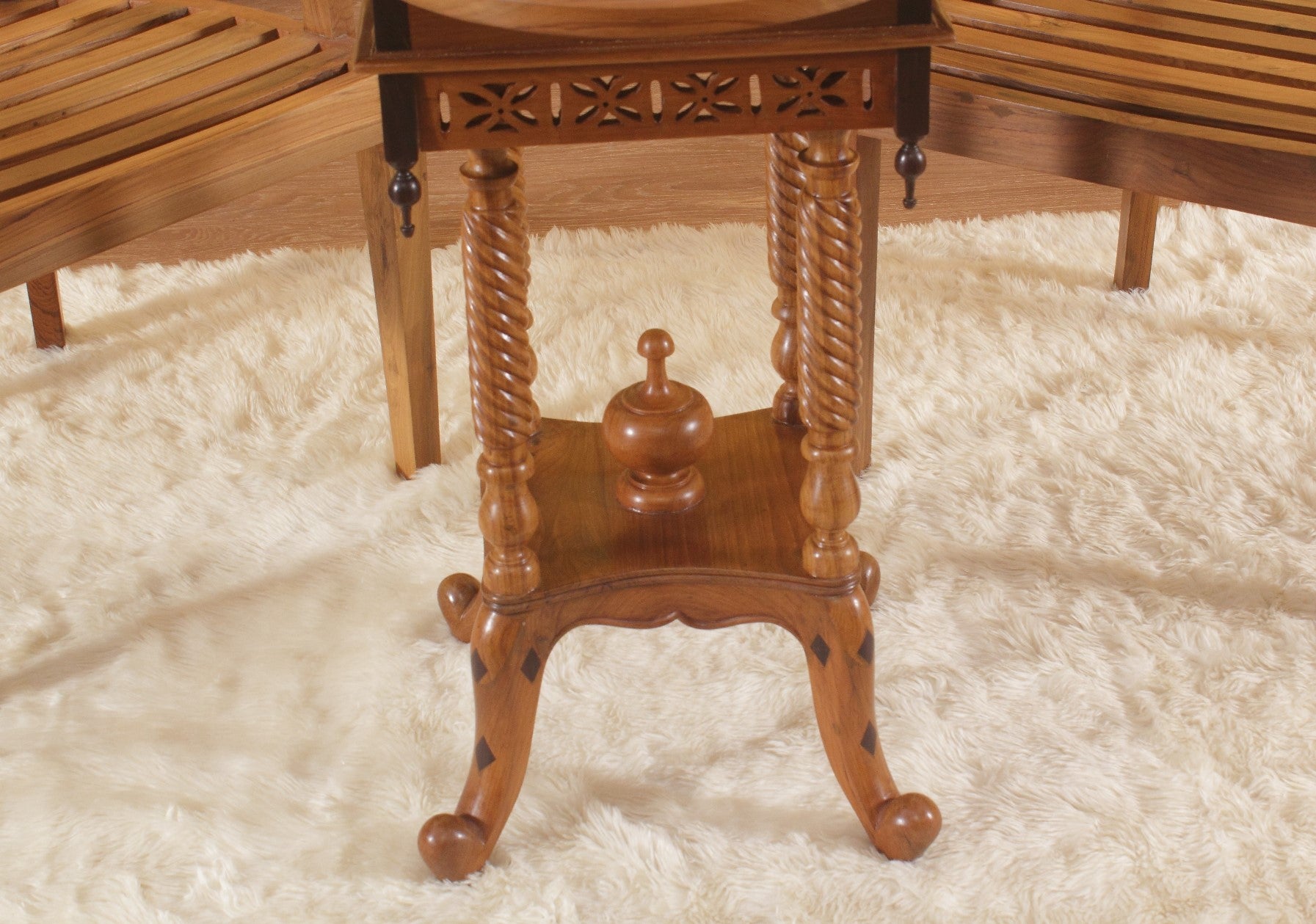 Hare Chess Table