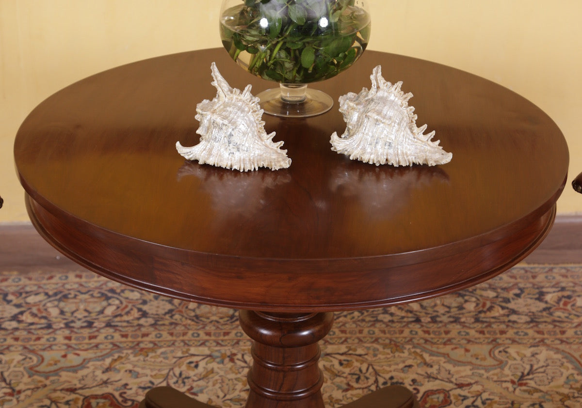 Estrada Table