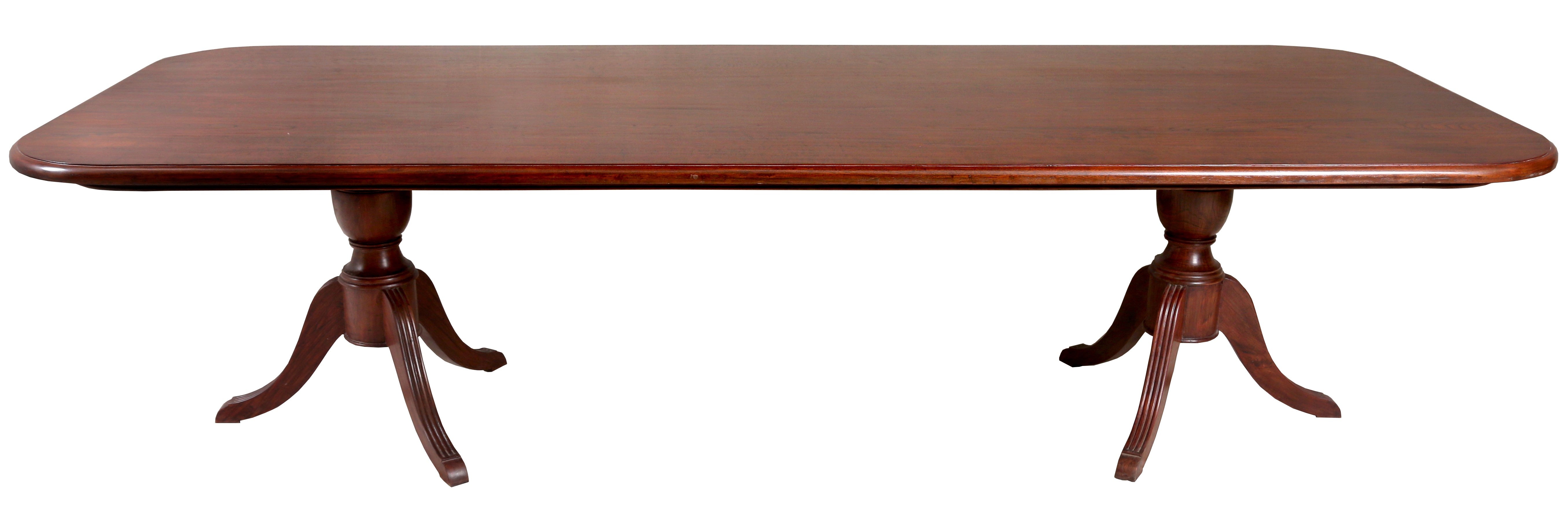 Constans Dining Table