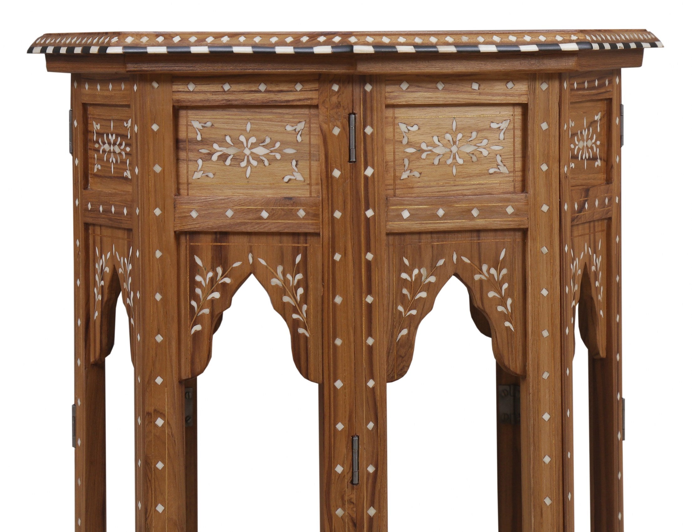 Leybourne Table