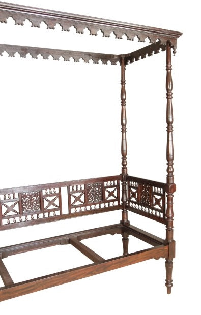Menezes Antique Day Bed