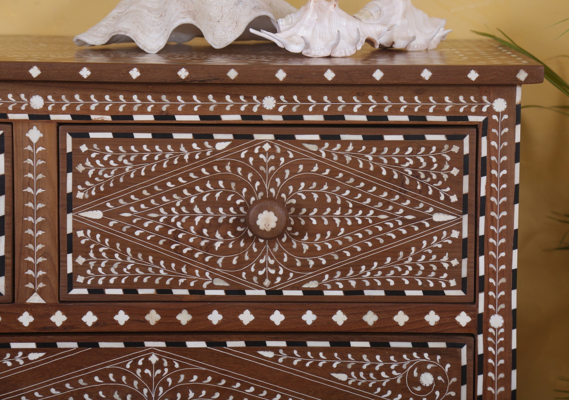 Hyland Inlaid Chests of Drawers