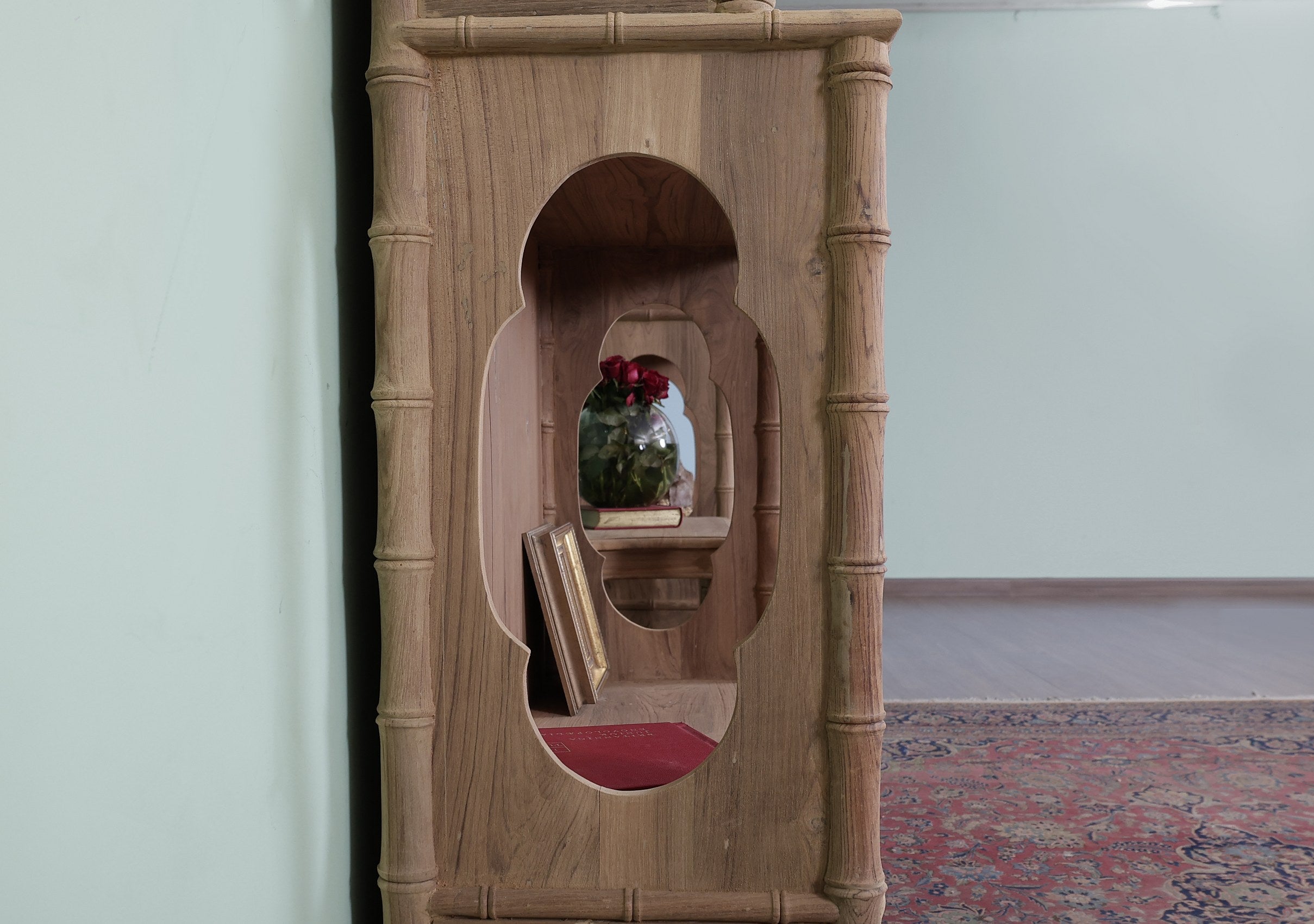 Finch Etagere