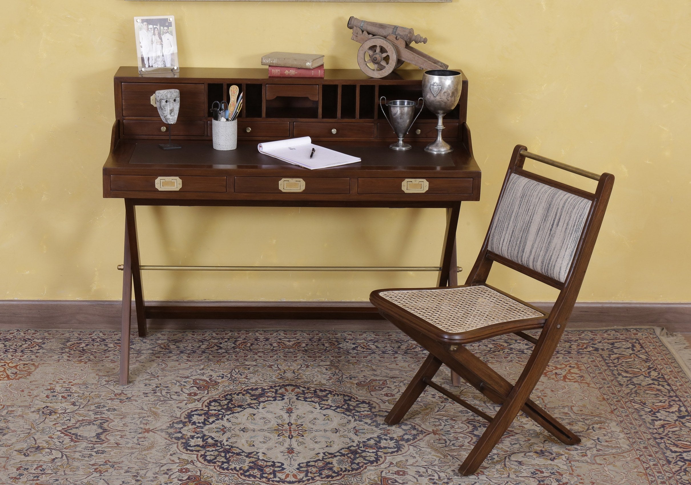 Fitche Campaign Desk