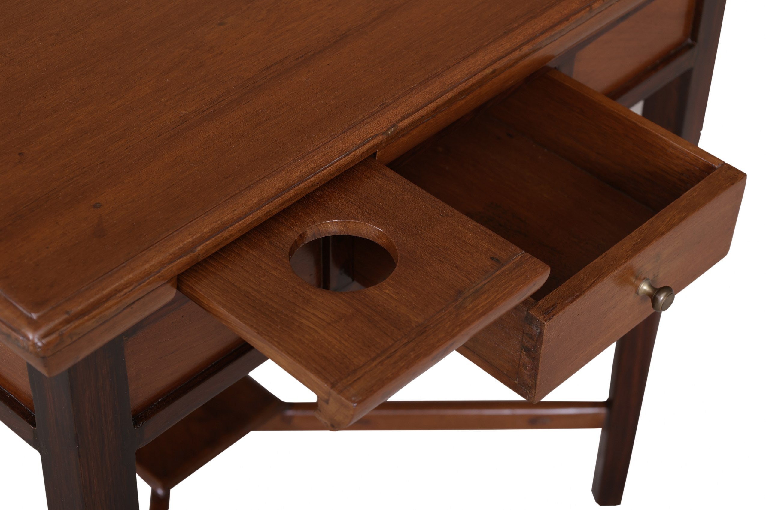 Miguel Game Table