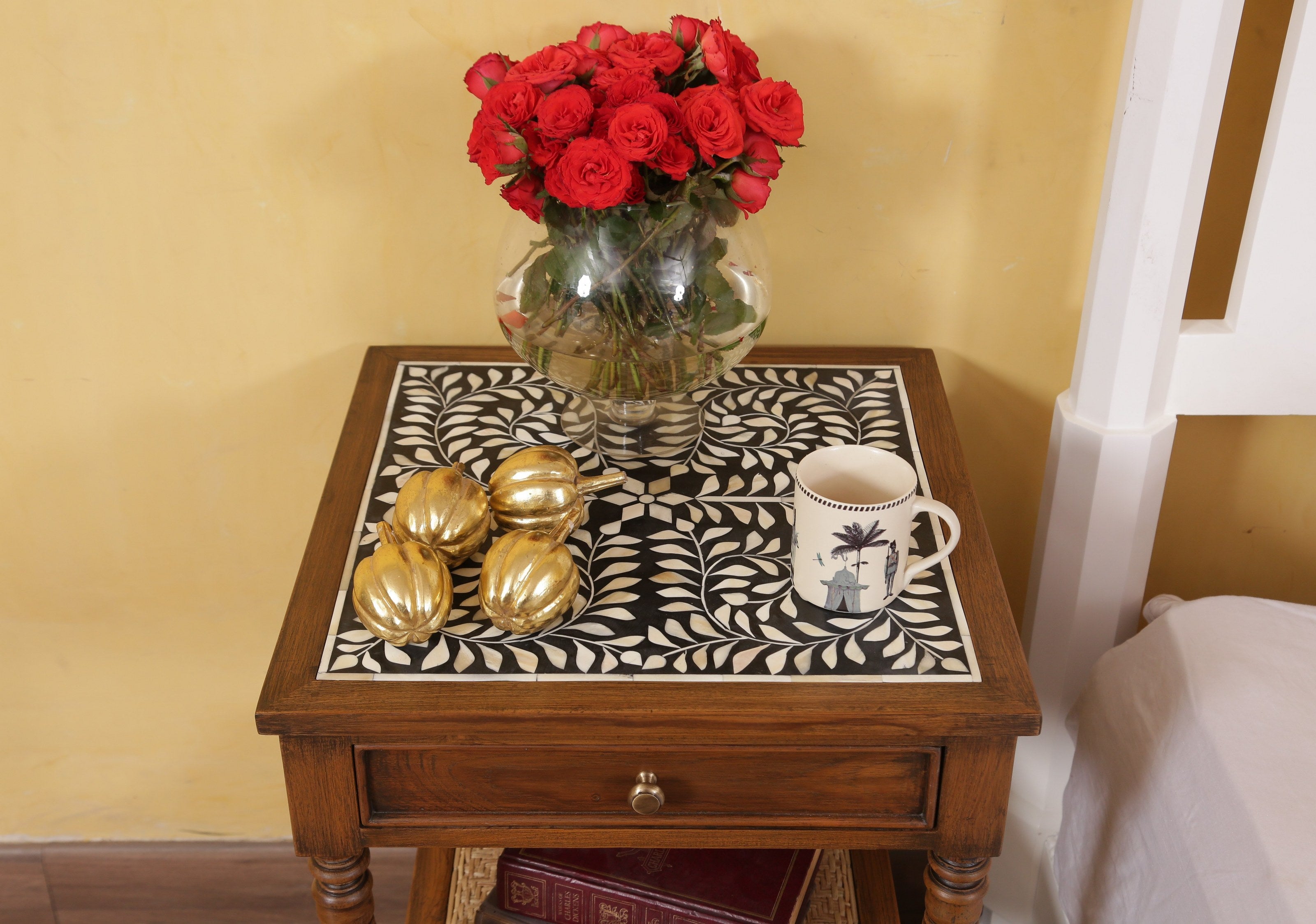 Havelock Nightstand