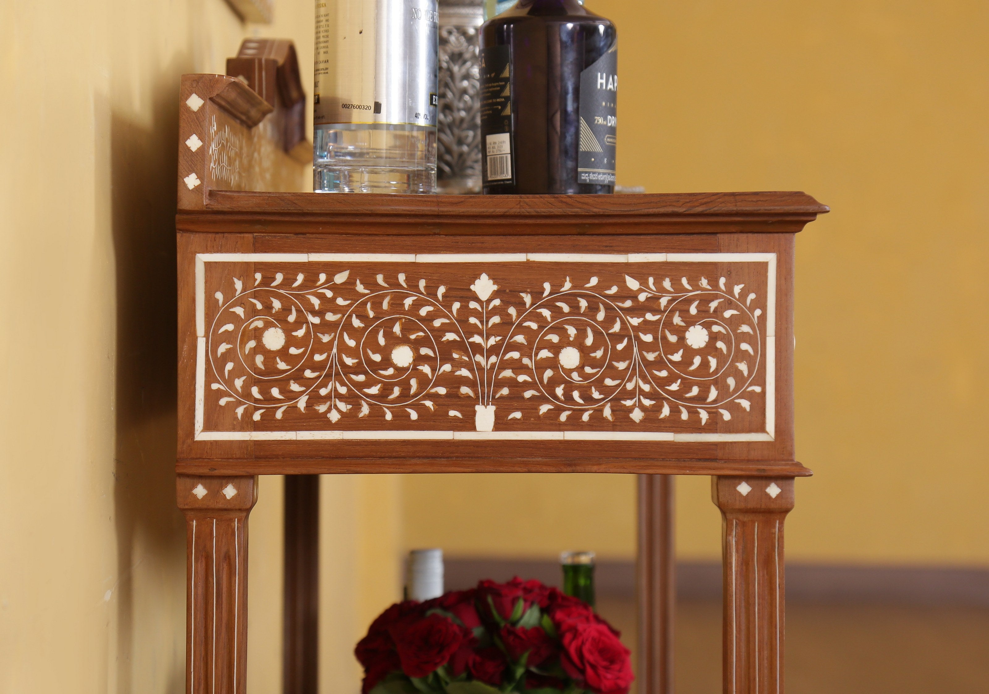Quincy Bar Table
