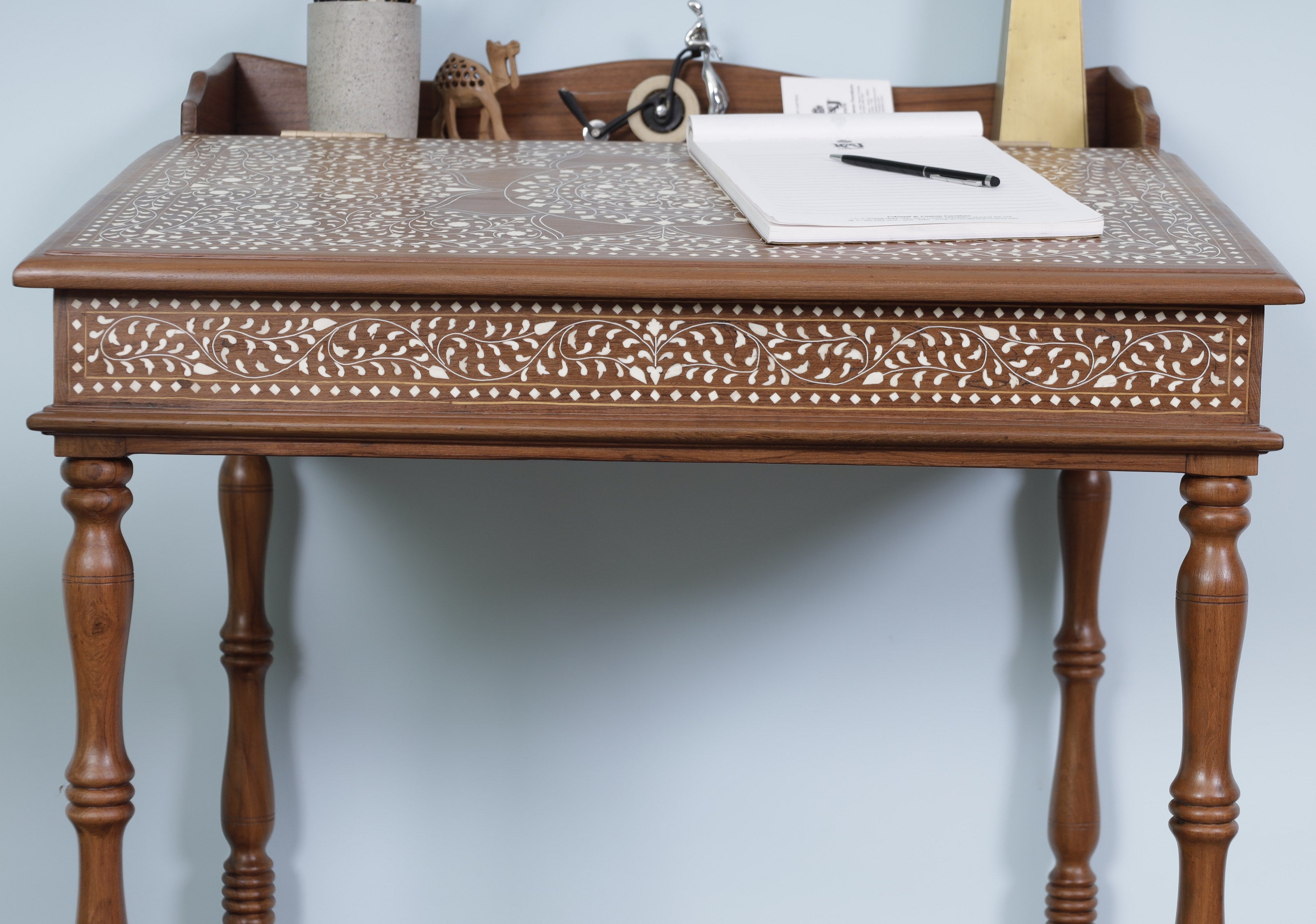 Cherett Desk