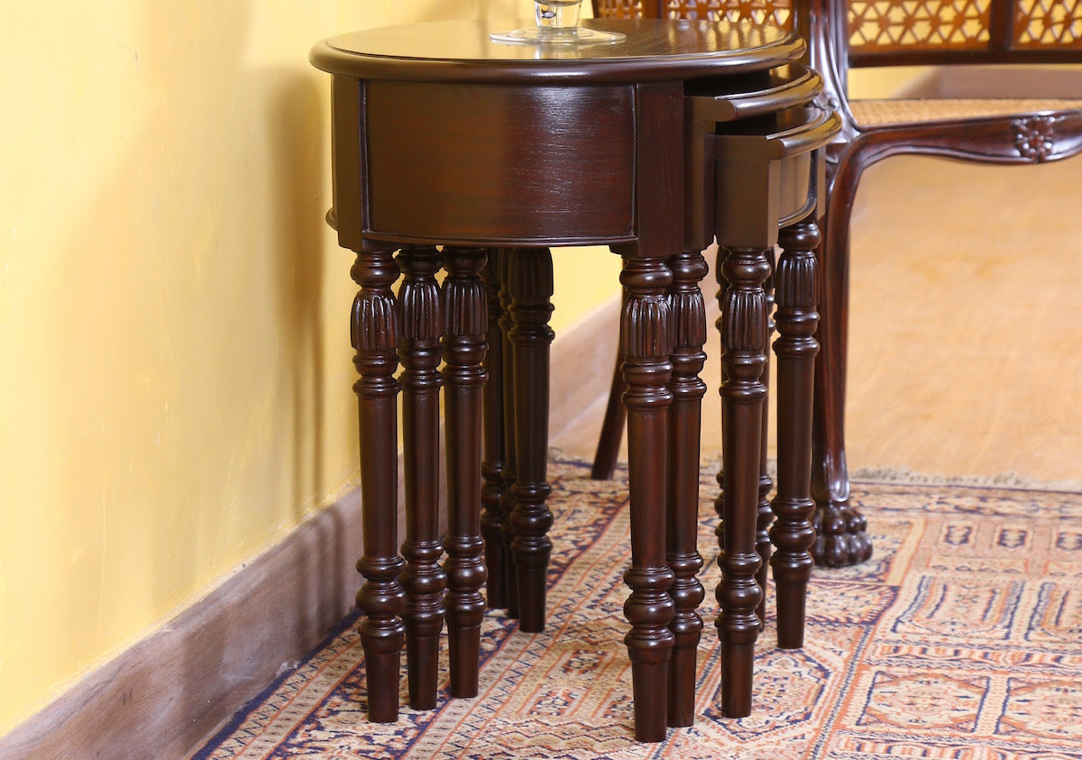 Janssens Nesting Table