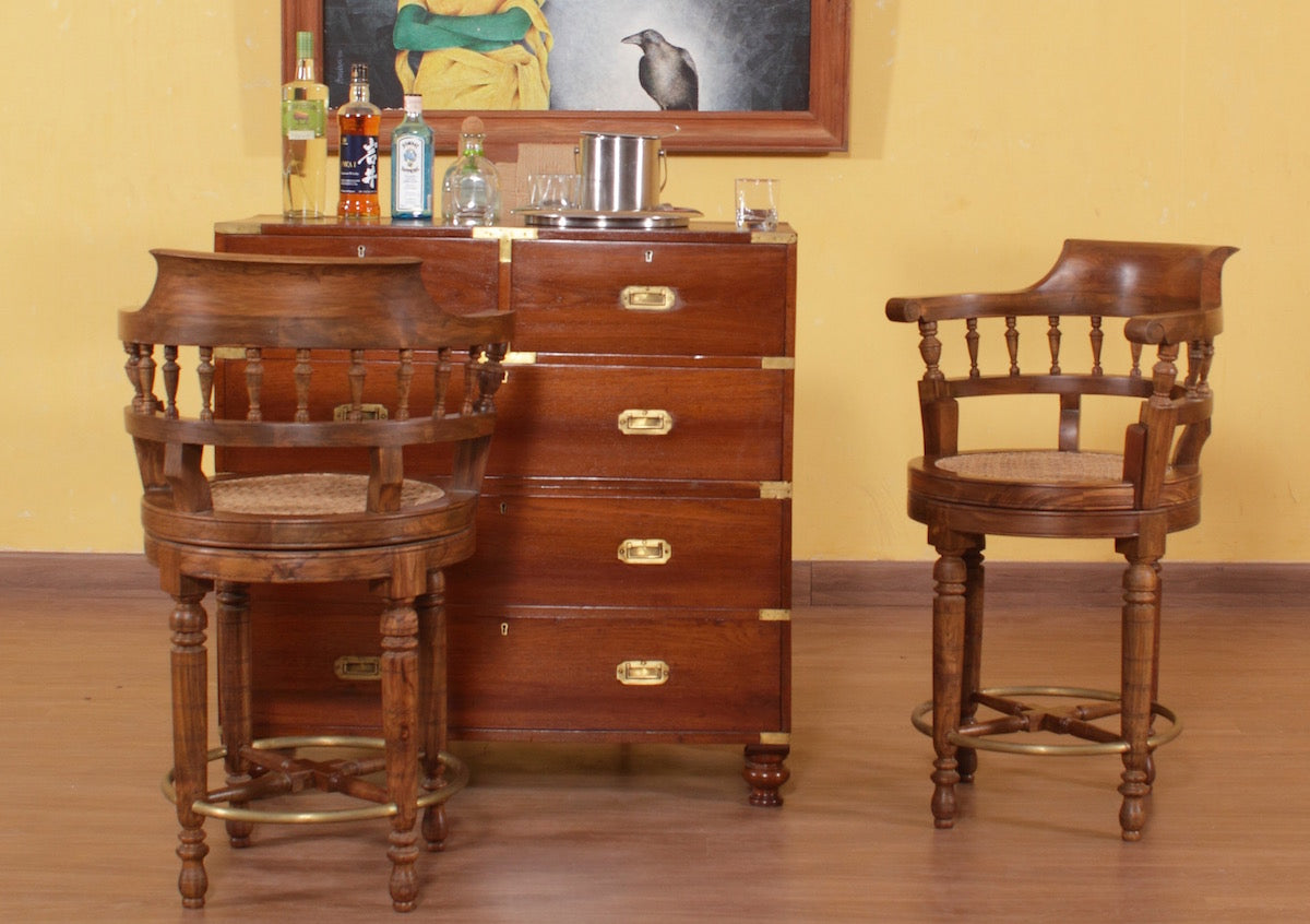 Maud Revolving Barchair