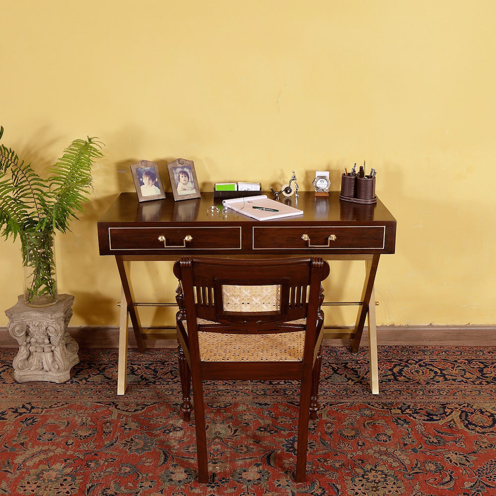 Peers Desk