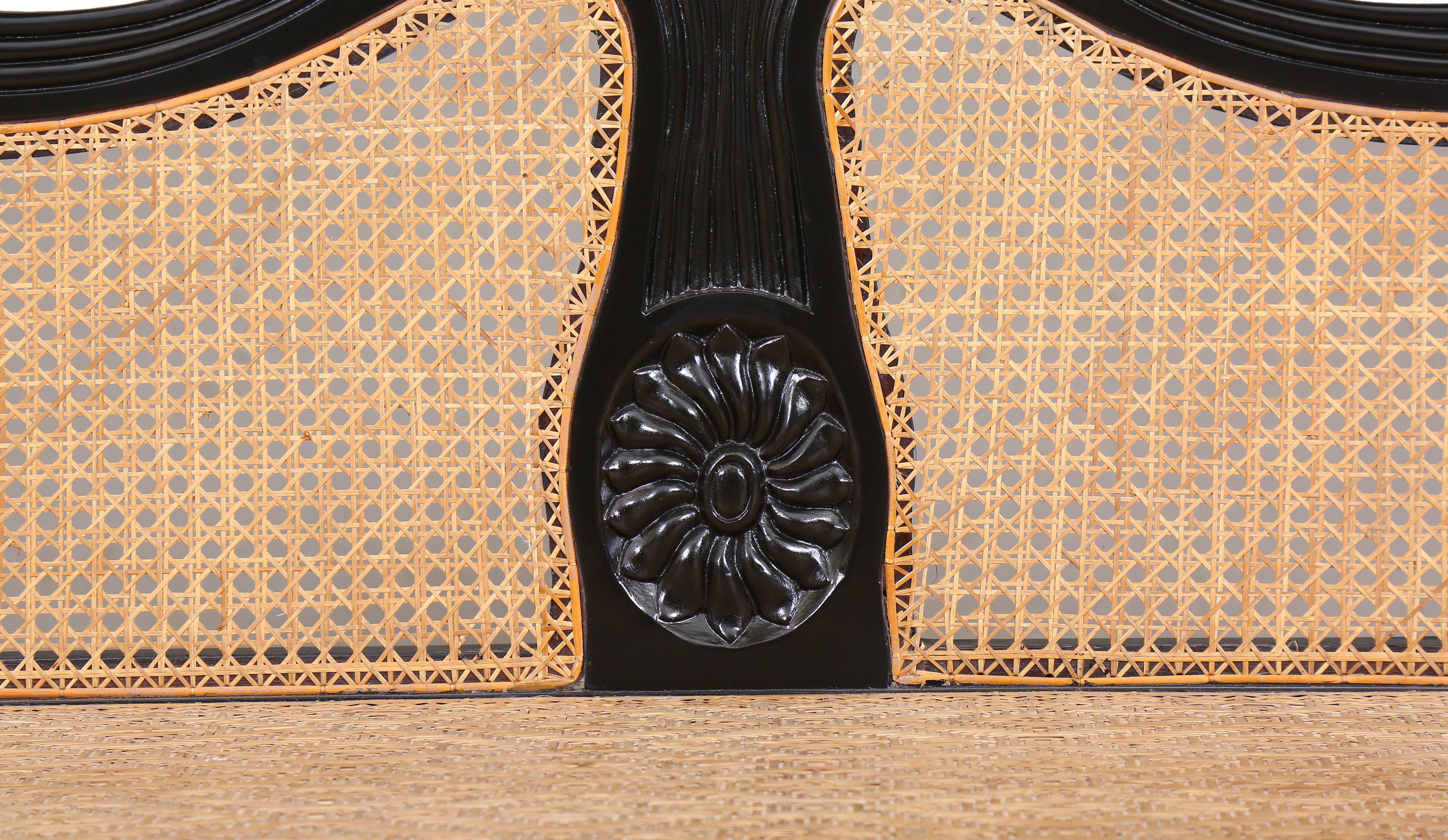 Oudtshoorn Divan