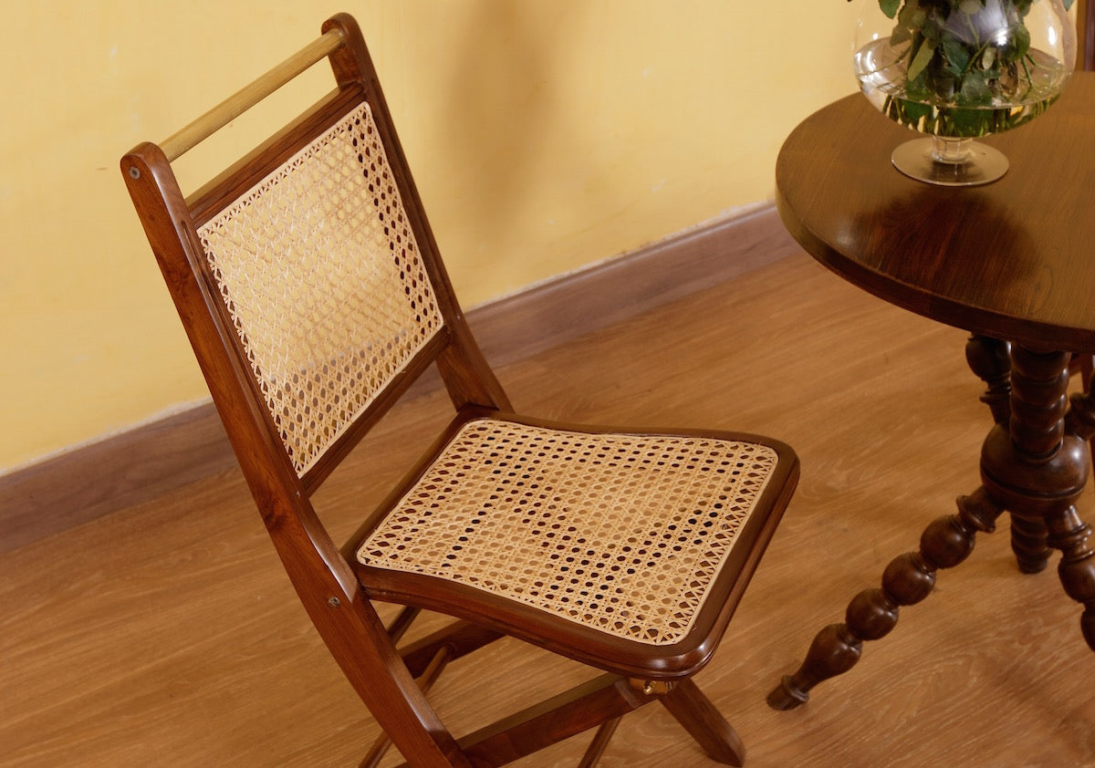 Thompson Folding Chair