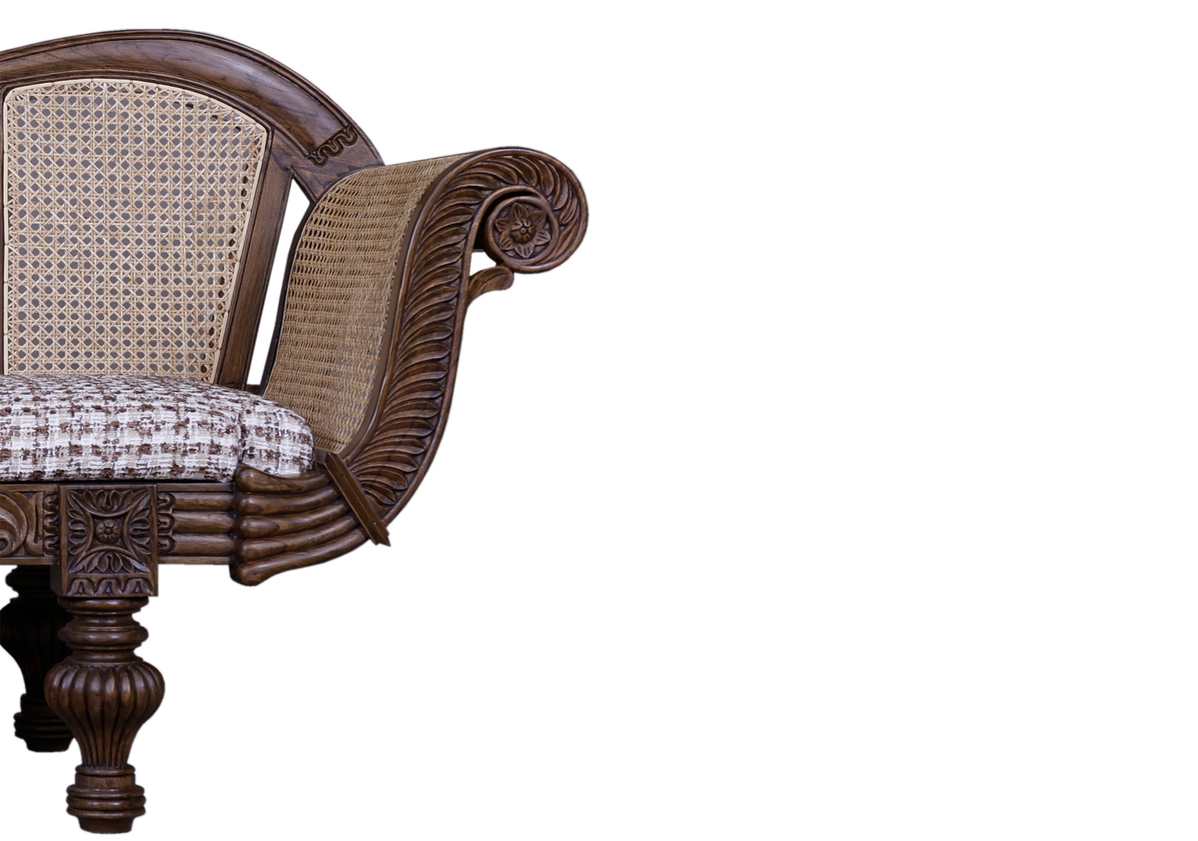 Eze Divan