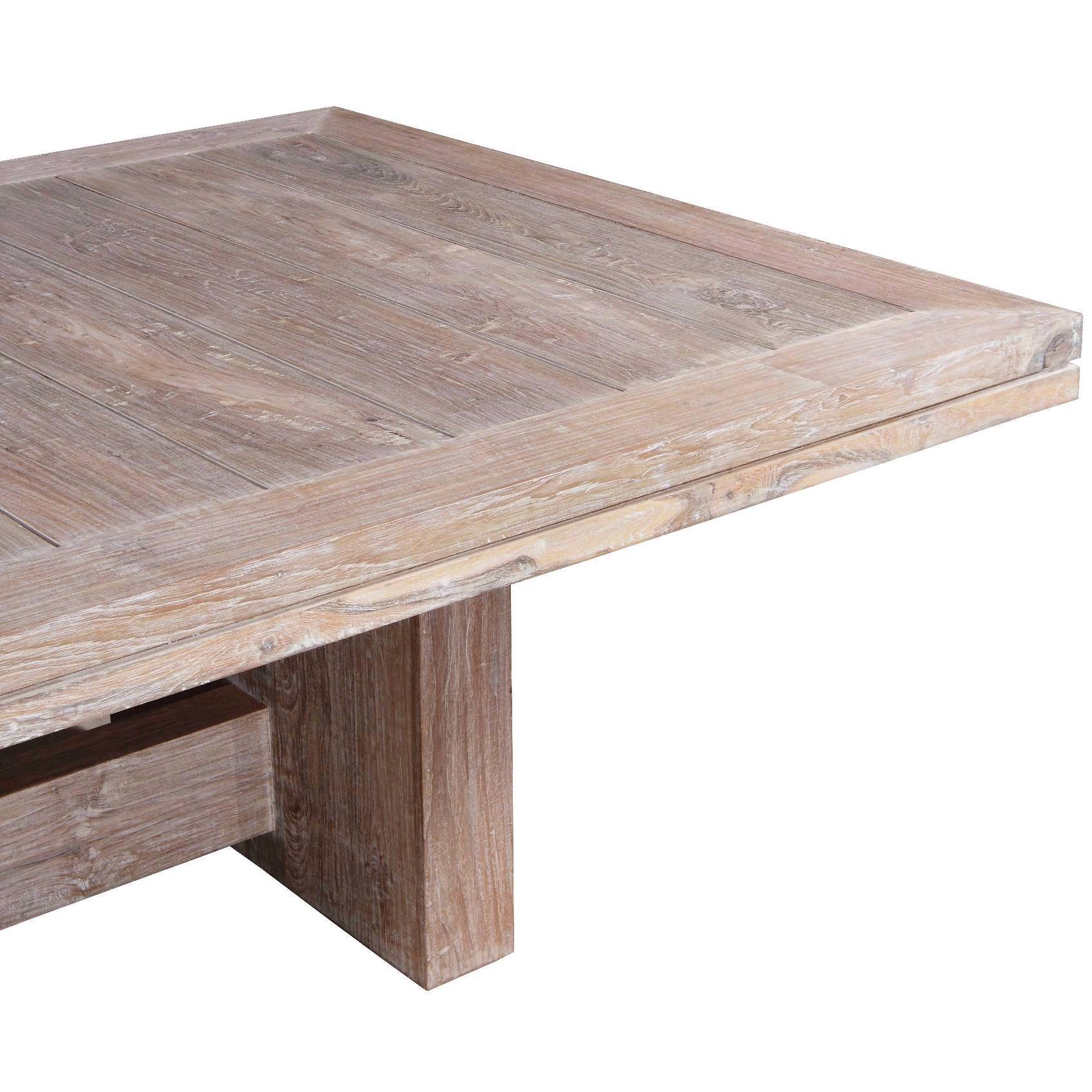 Ogio Dining Table
