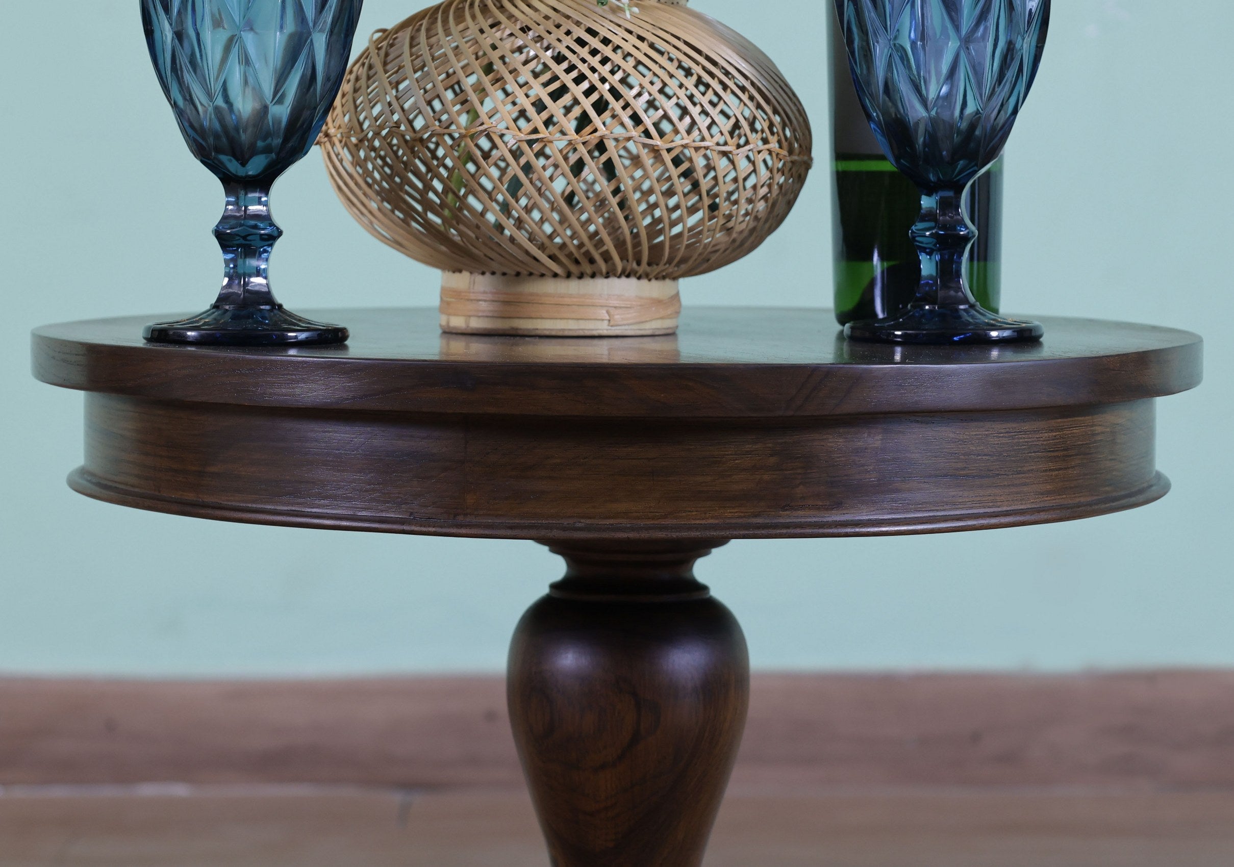Thornley Table