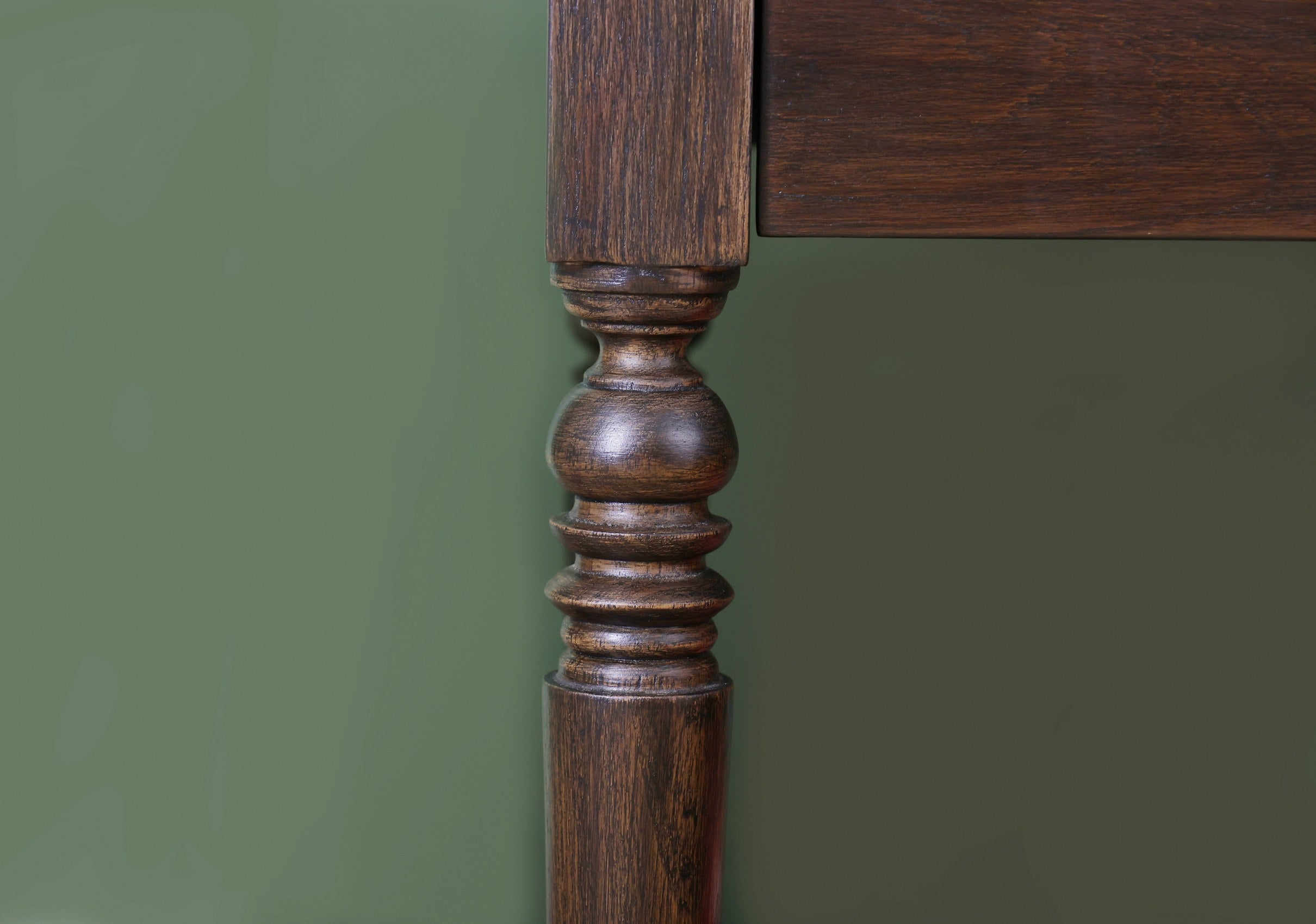 Estridge Nightstand