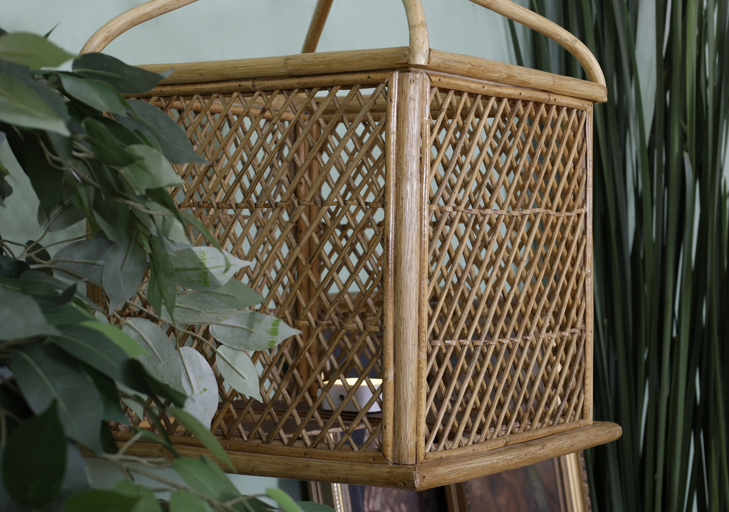 Wingfield Lantern