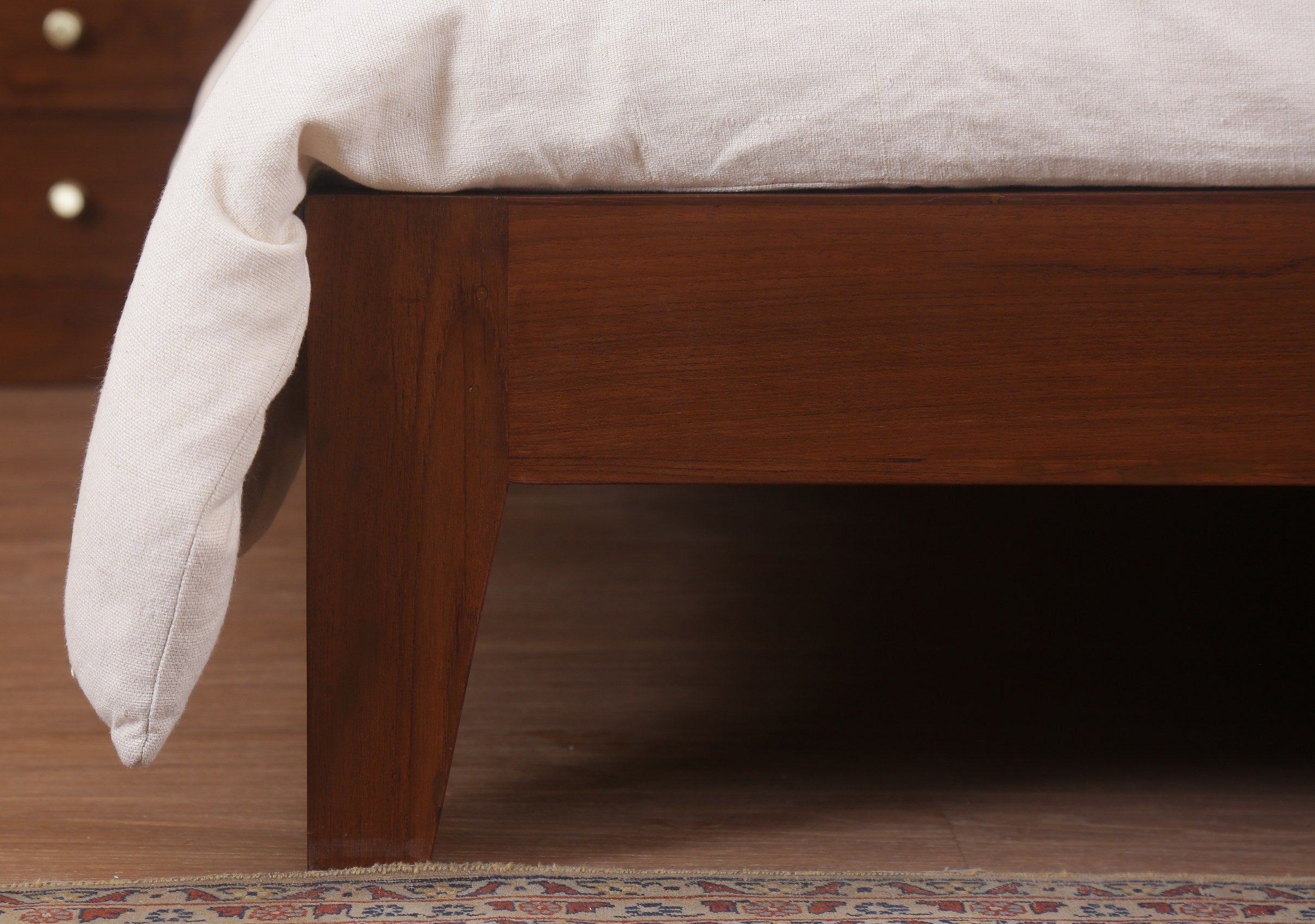 Jervois Bed