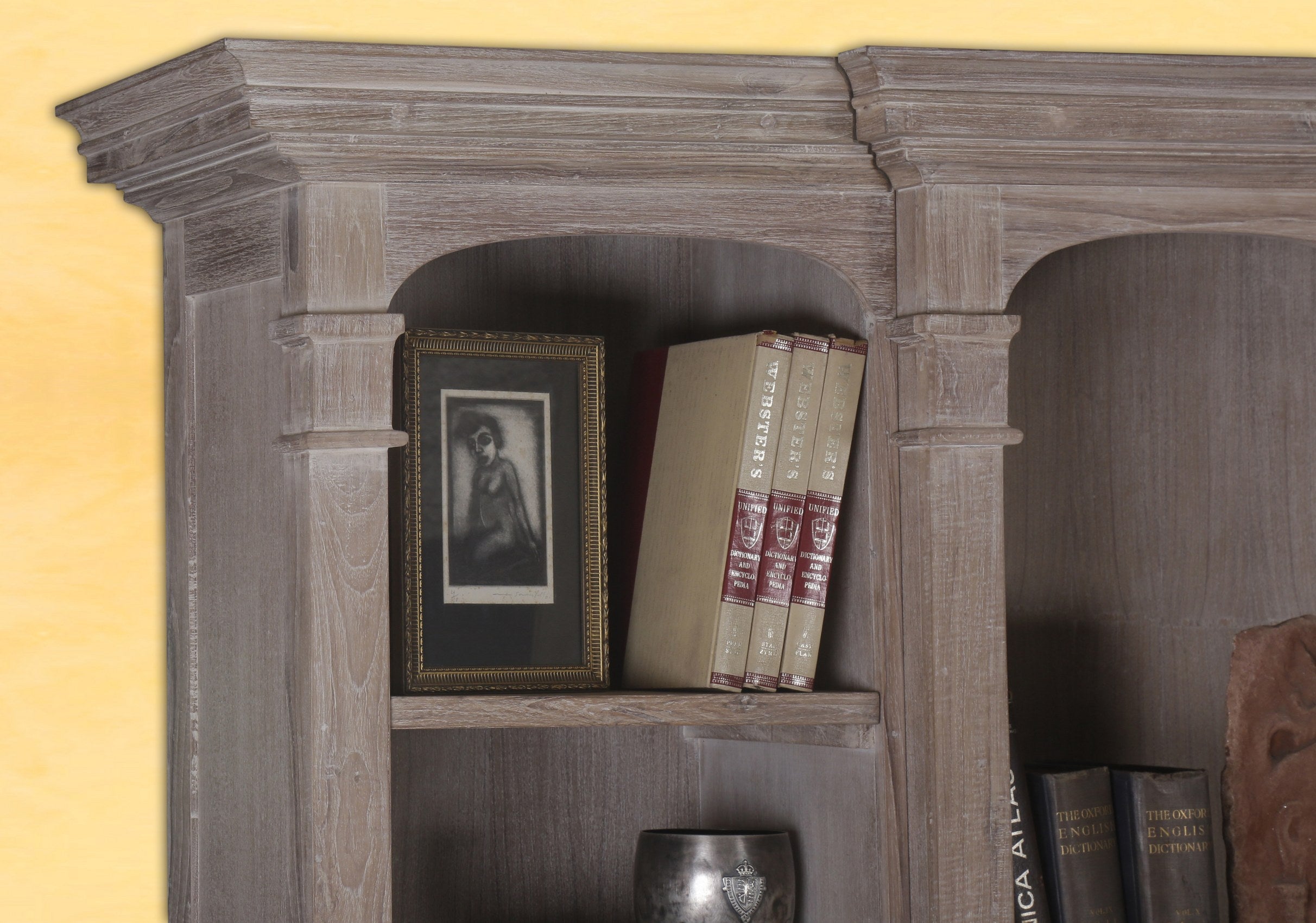 La Salle Cabinet