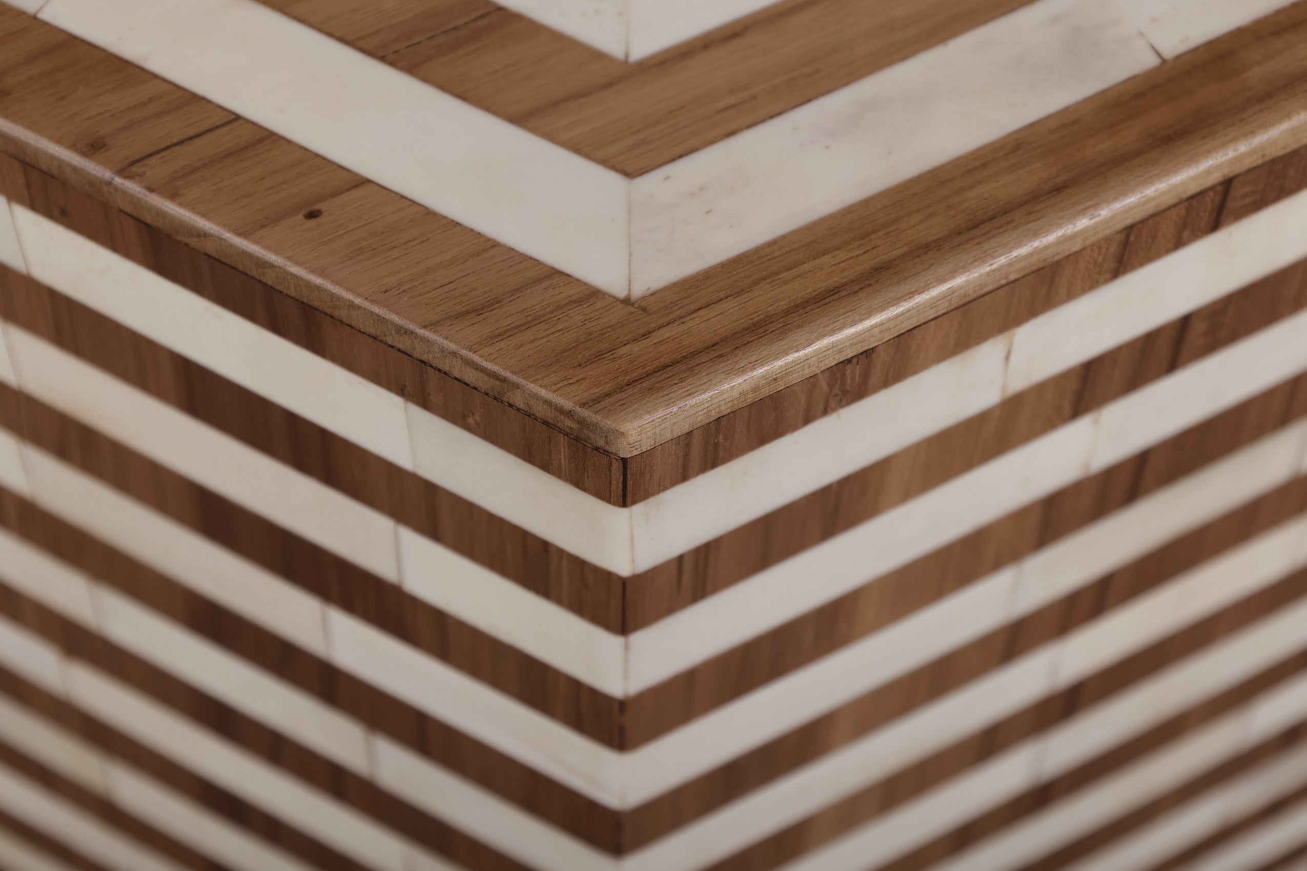 Finavon Hexagonal Table