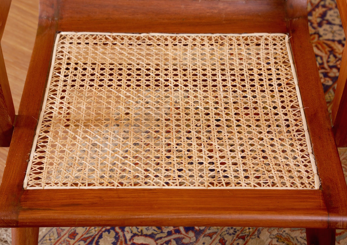 Bond Chair