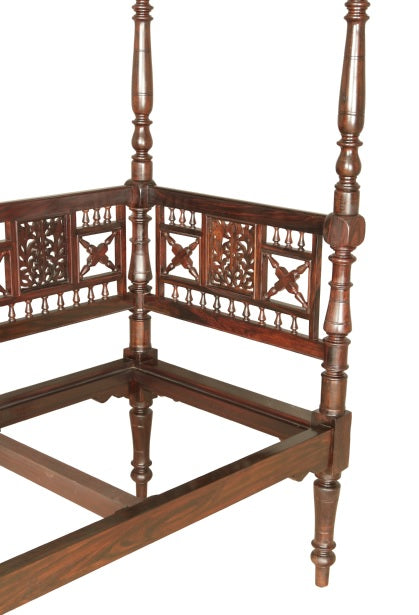 Menezes Antique Day Bed