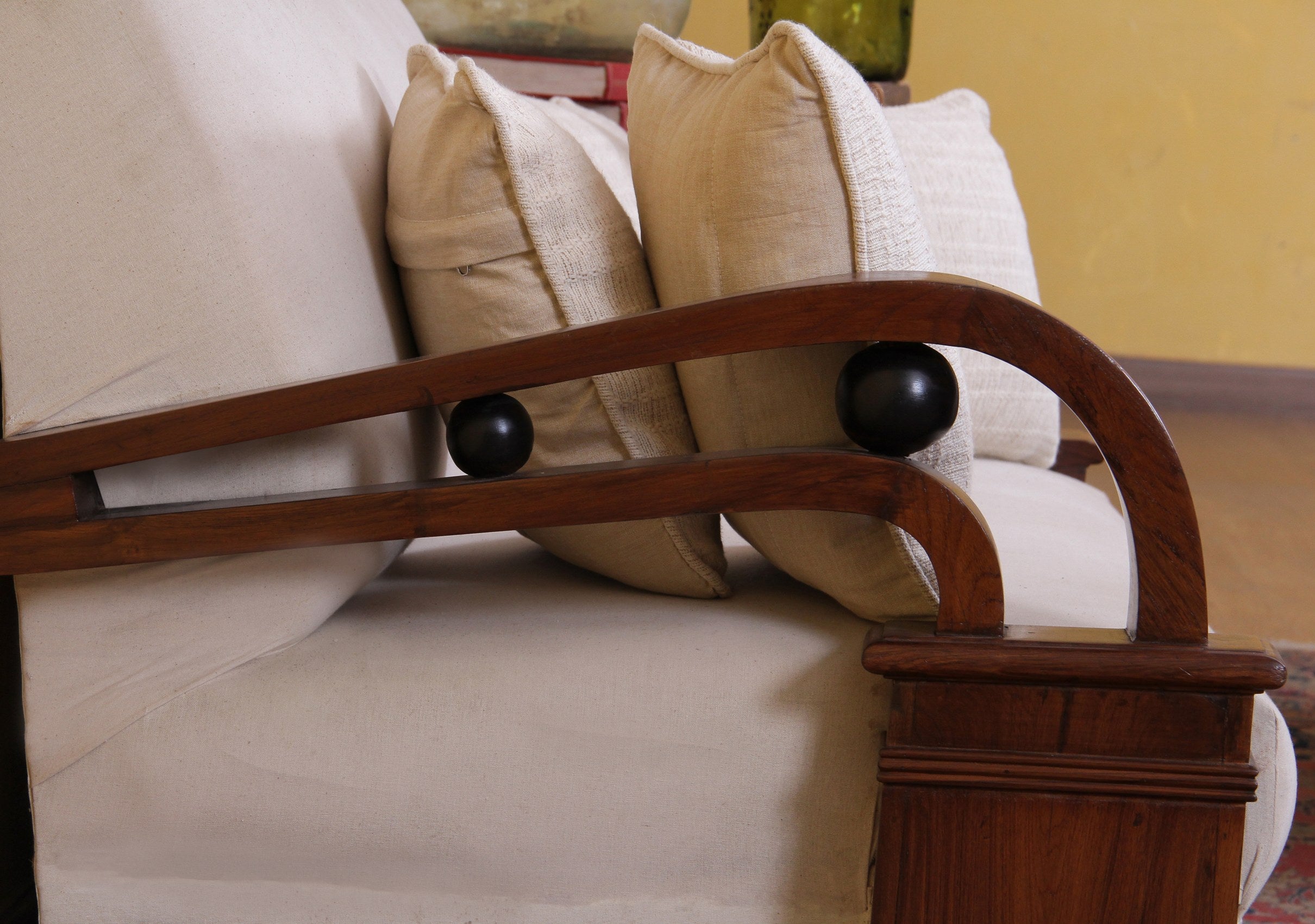 Eros Antique Sofa Set