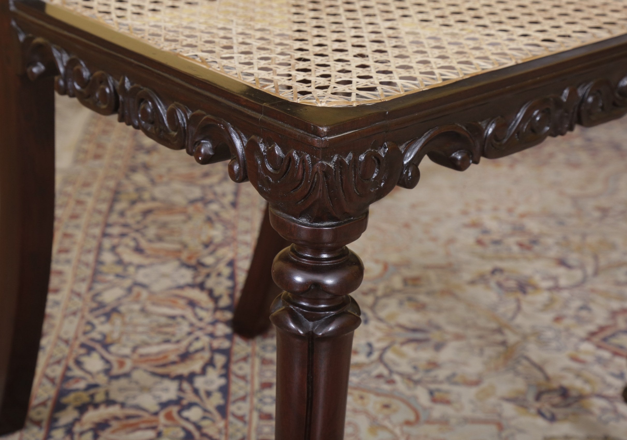 Alfonso Chair