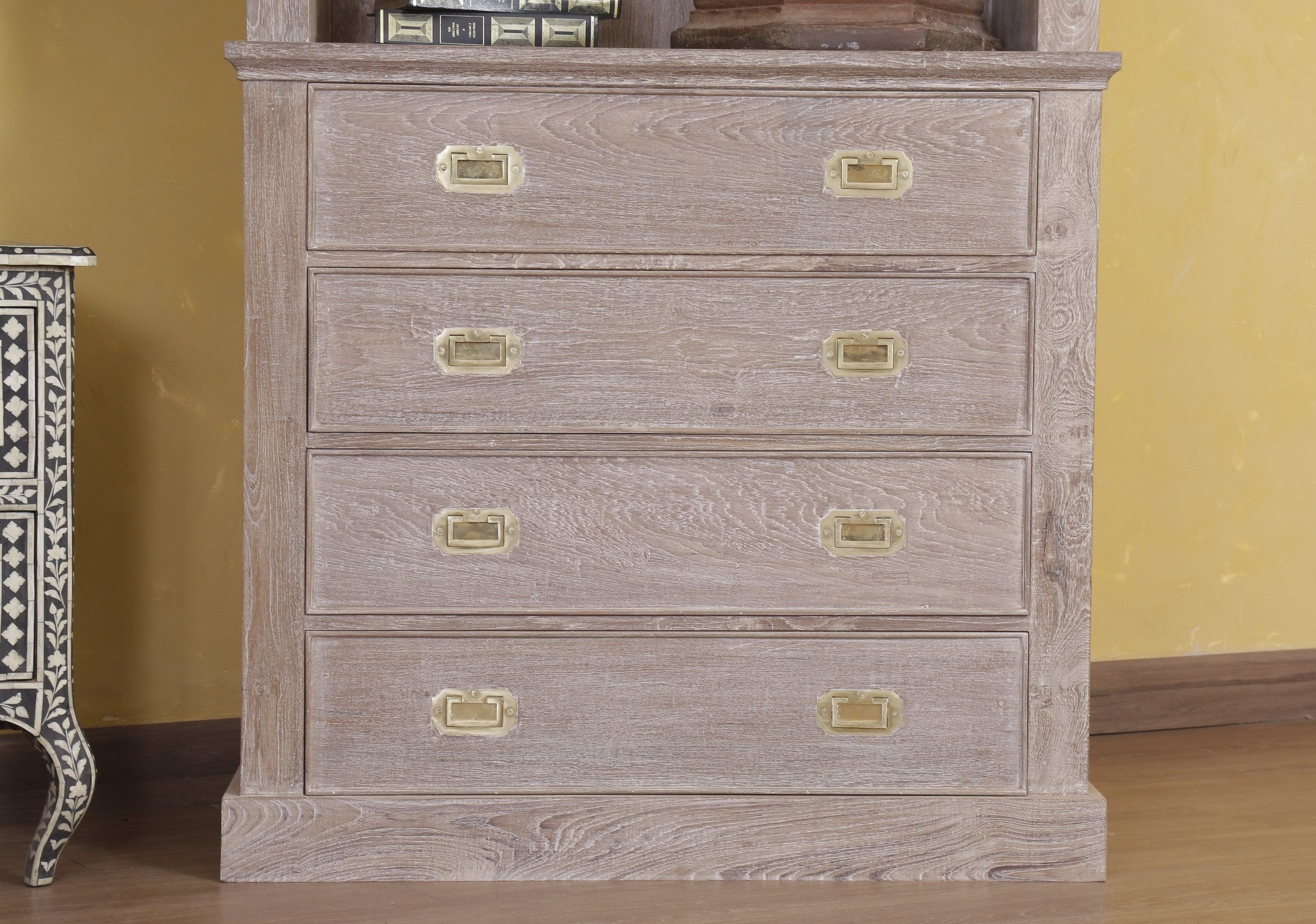 CocoCay Cabinet