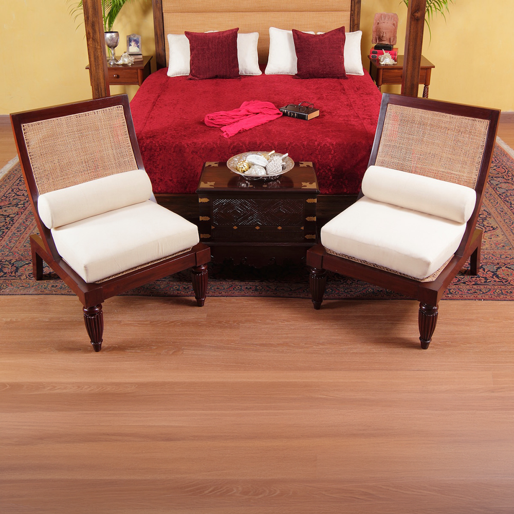 Bushe Chair