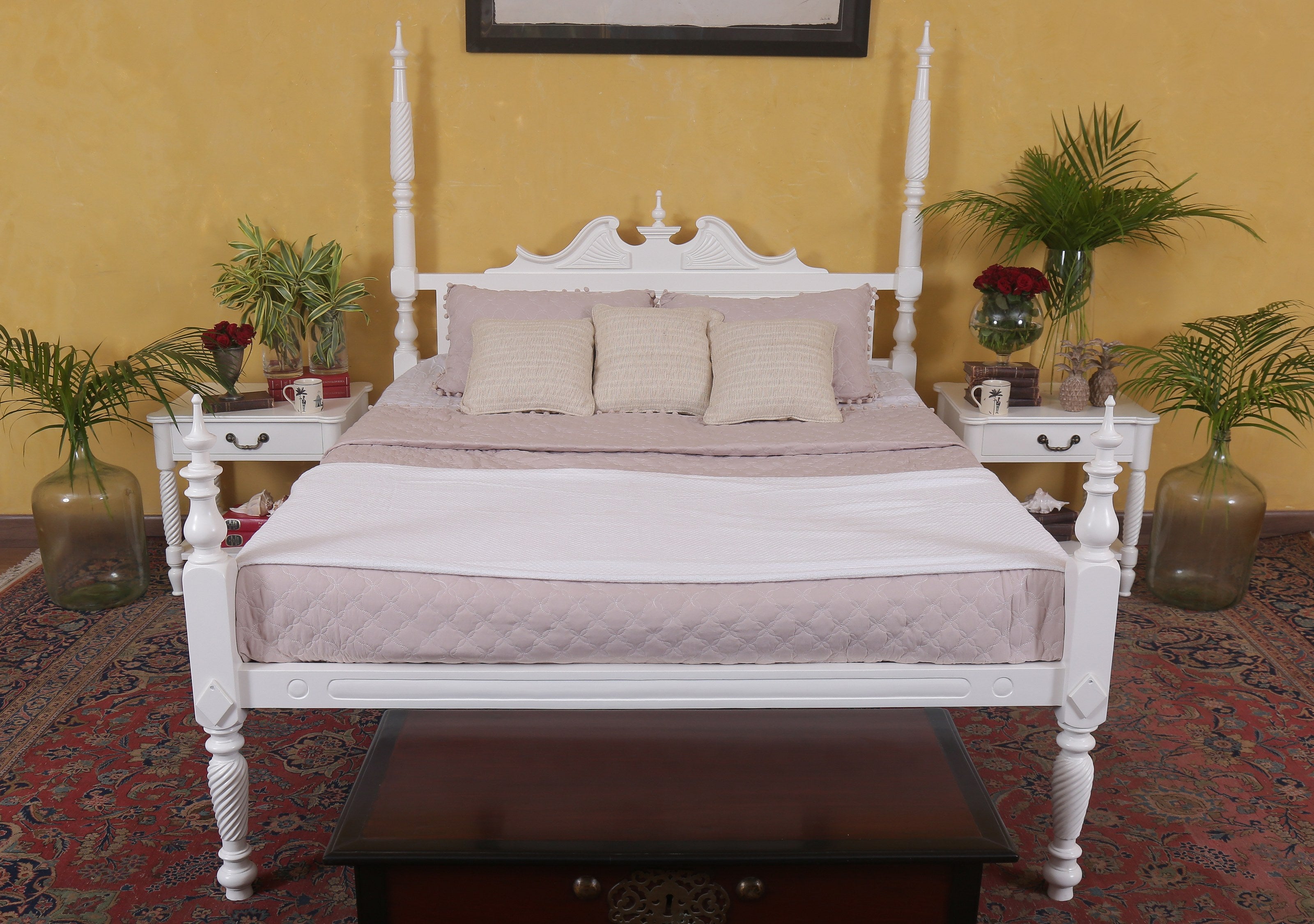 Humphrey Poster Bed