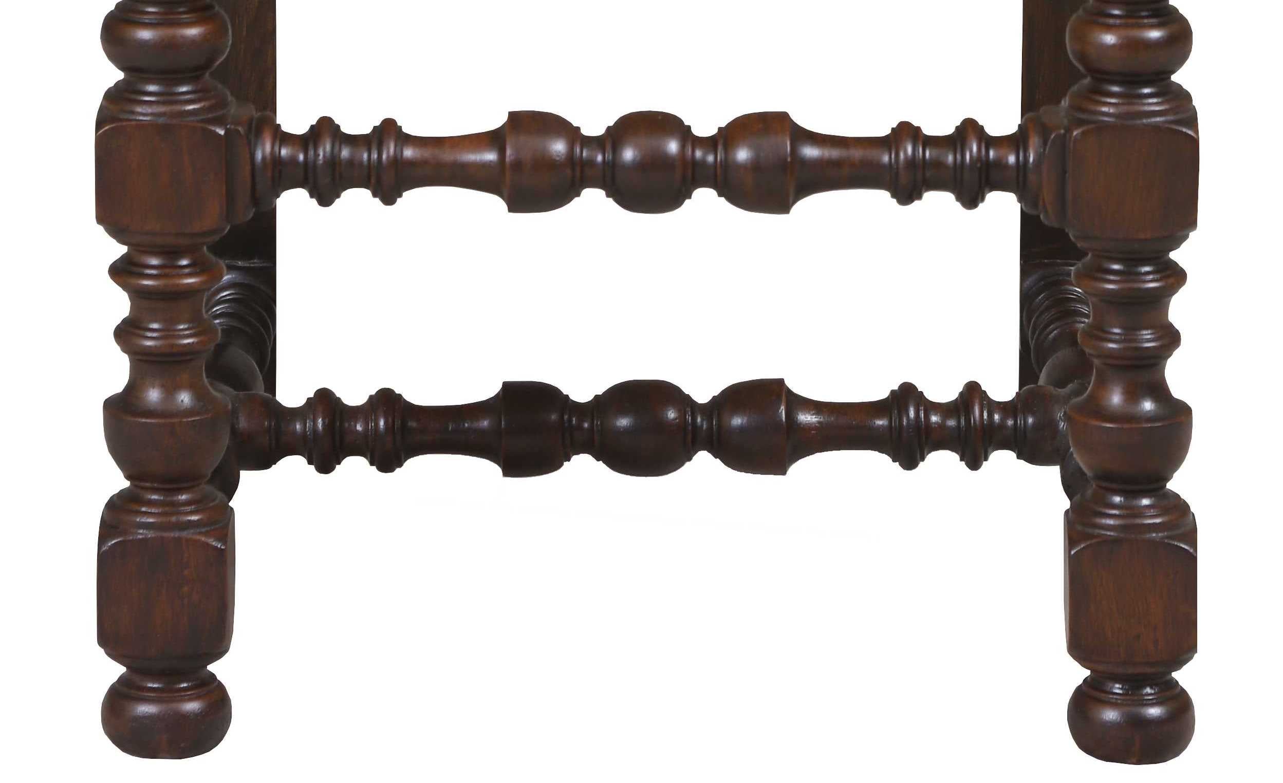 Cox Chair