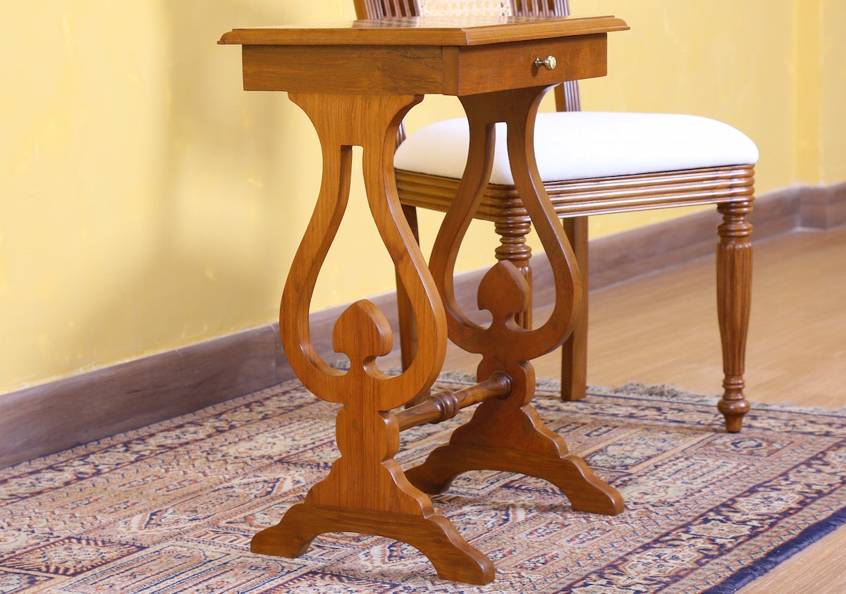 Chavonnes Chess Table