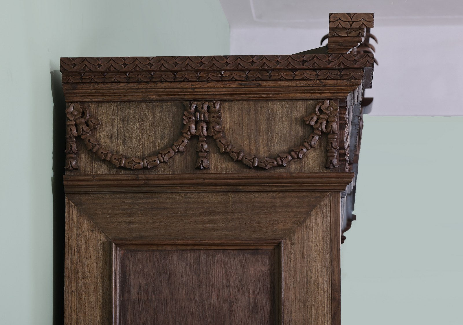 Donnally Cabinet
