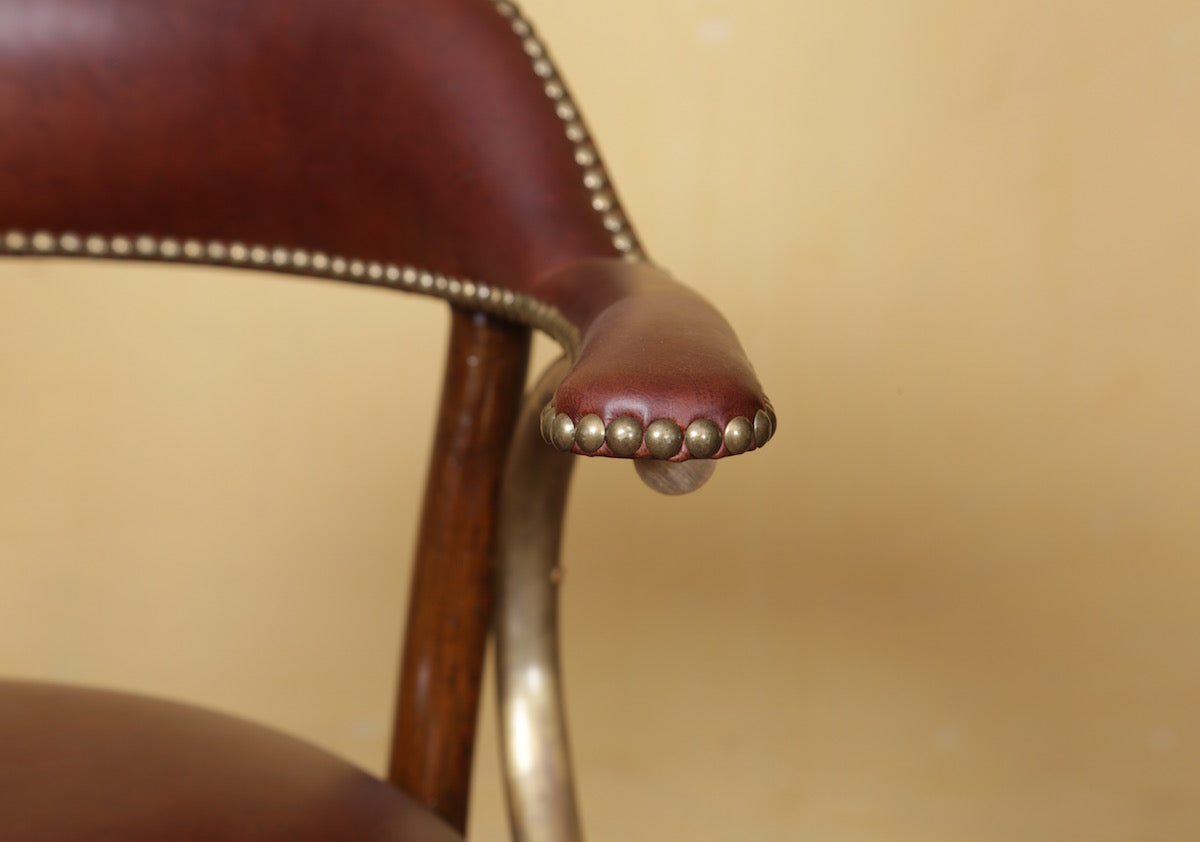 Leon Chair