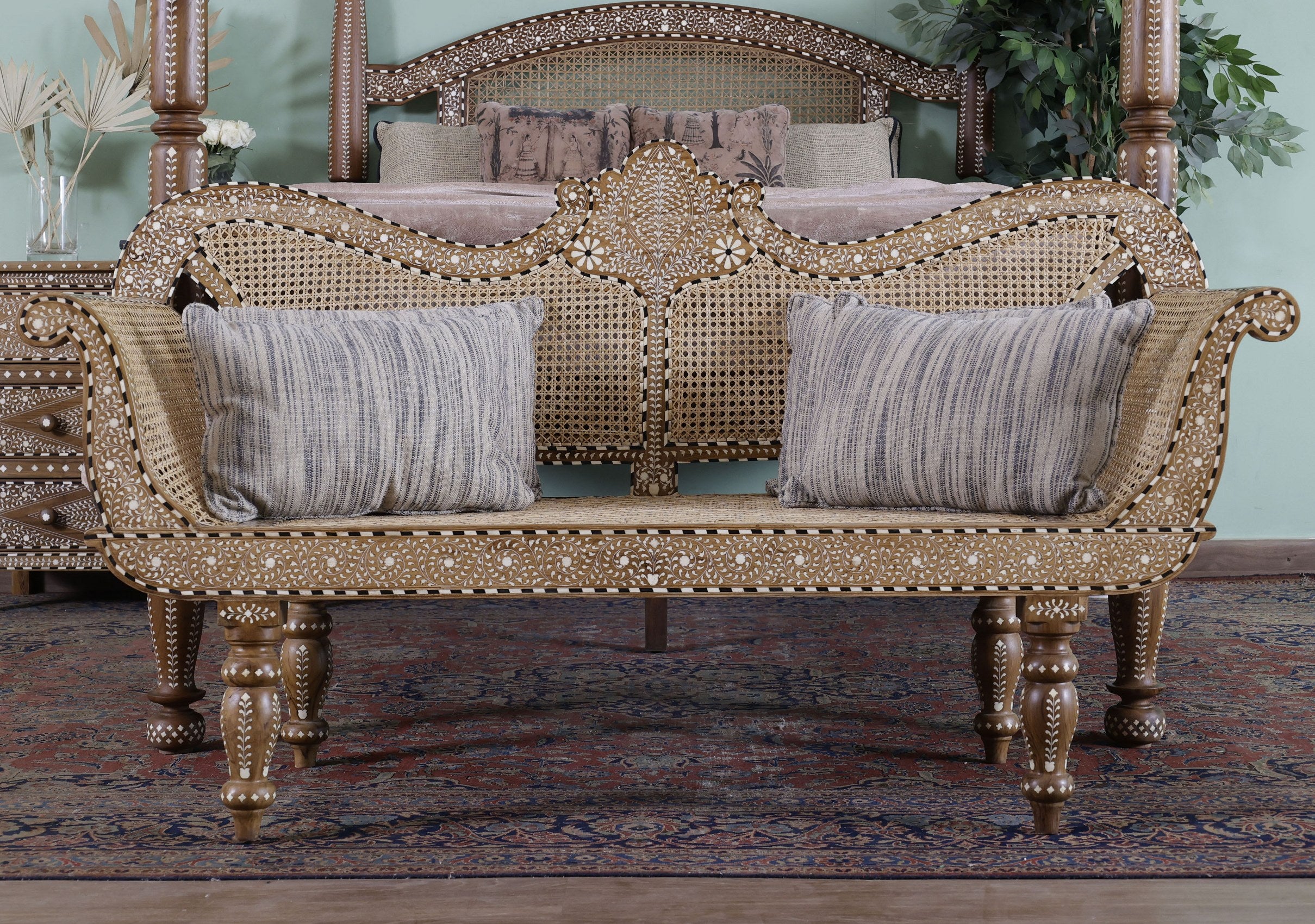 Tarbert Divan