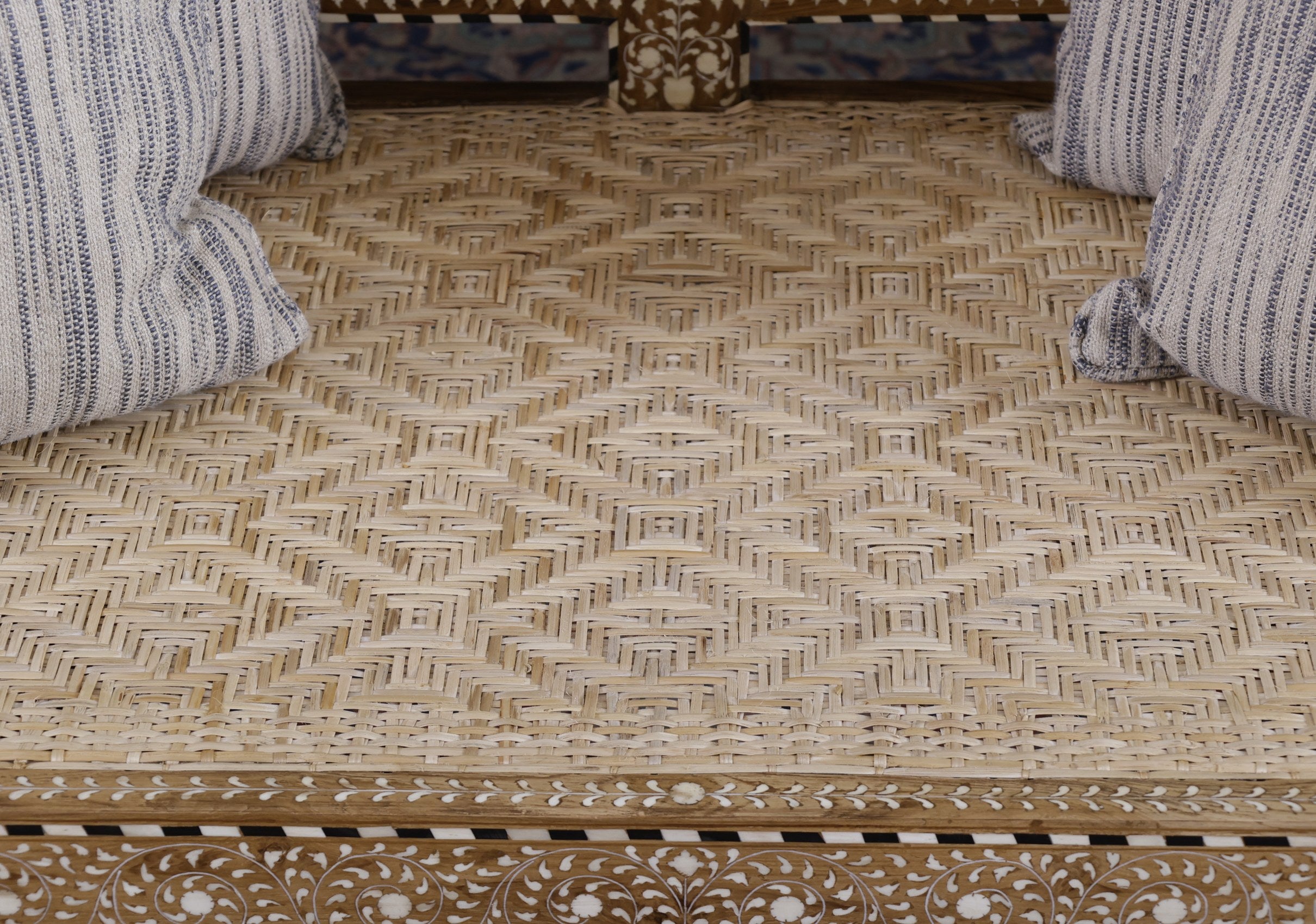Tarbert Divan