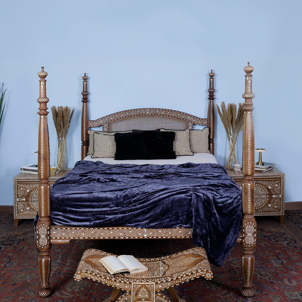 Downing Poster Bed
