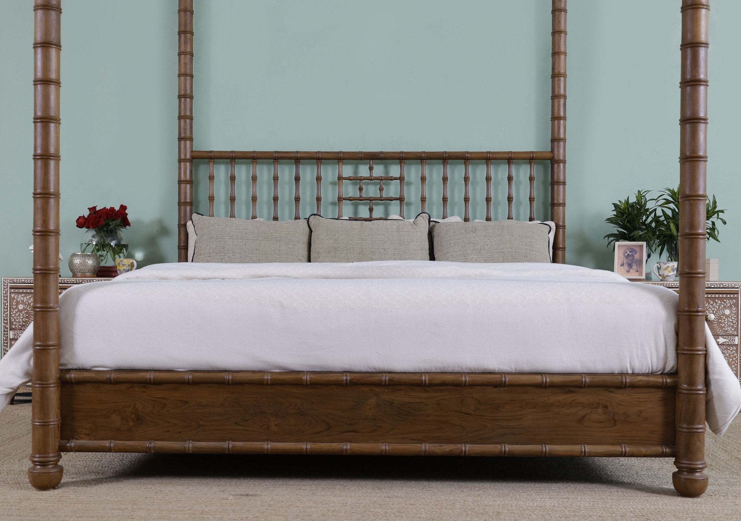 Geary Poster Bed