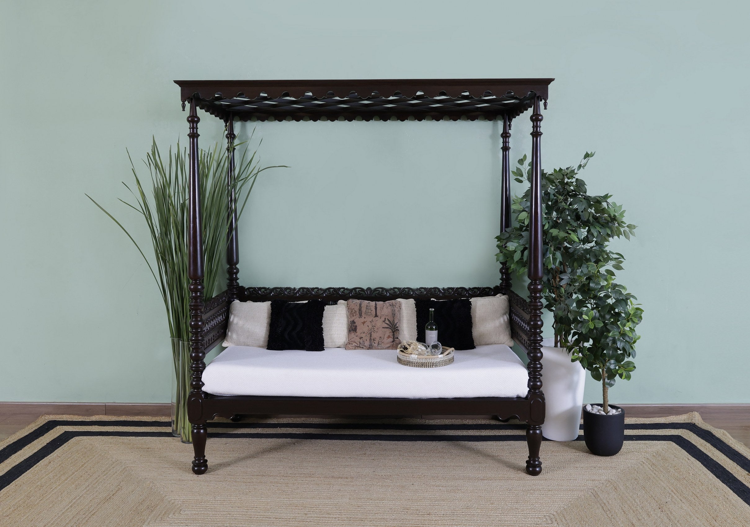 Kerr Day Bed