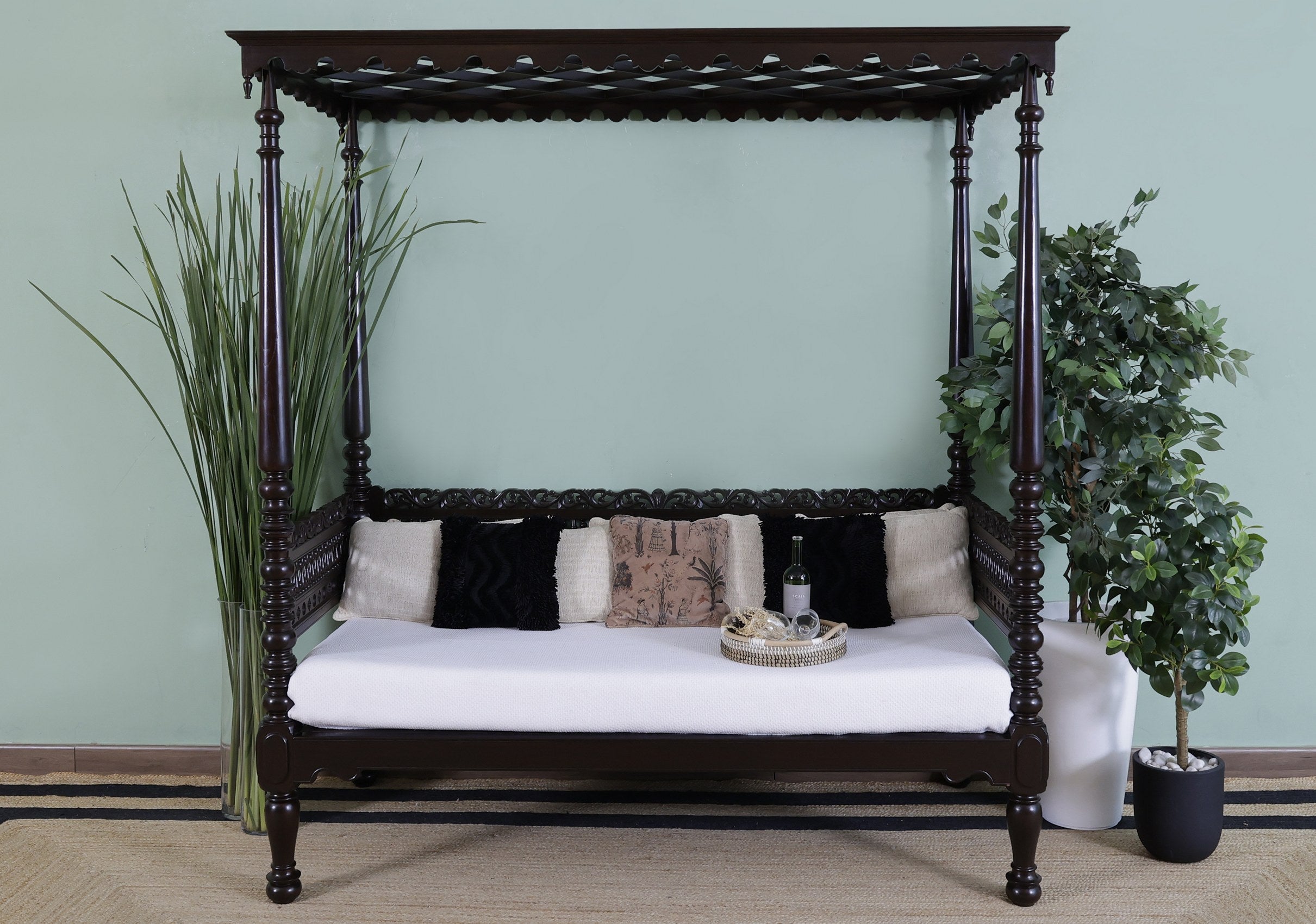 Kerr Day Bed