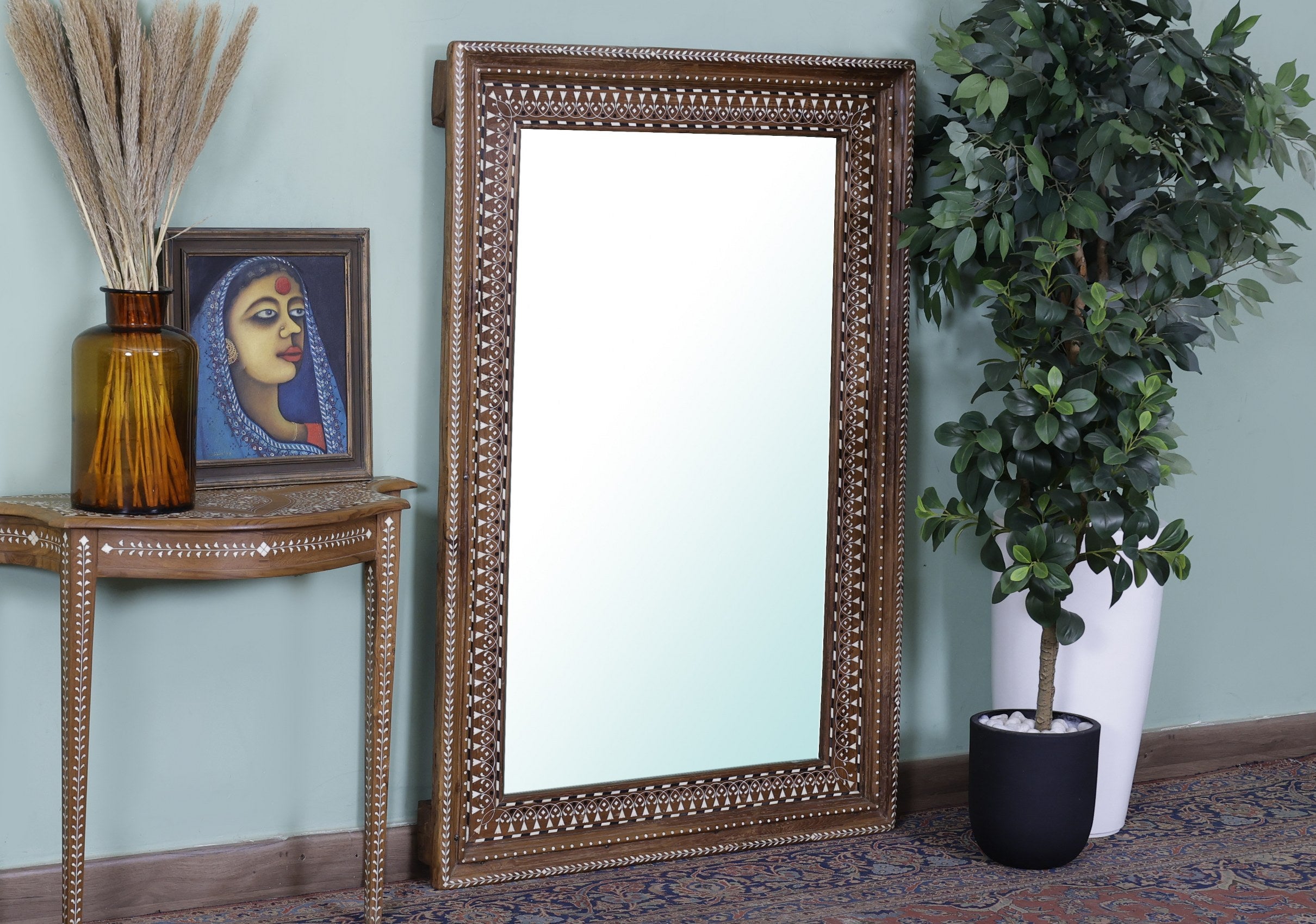 Raynor Mirror Frame