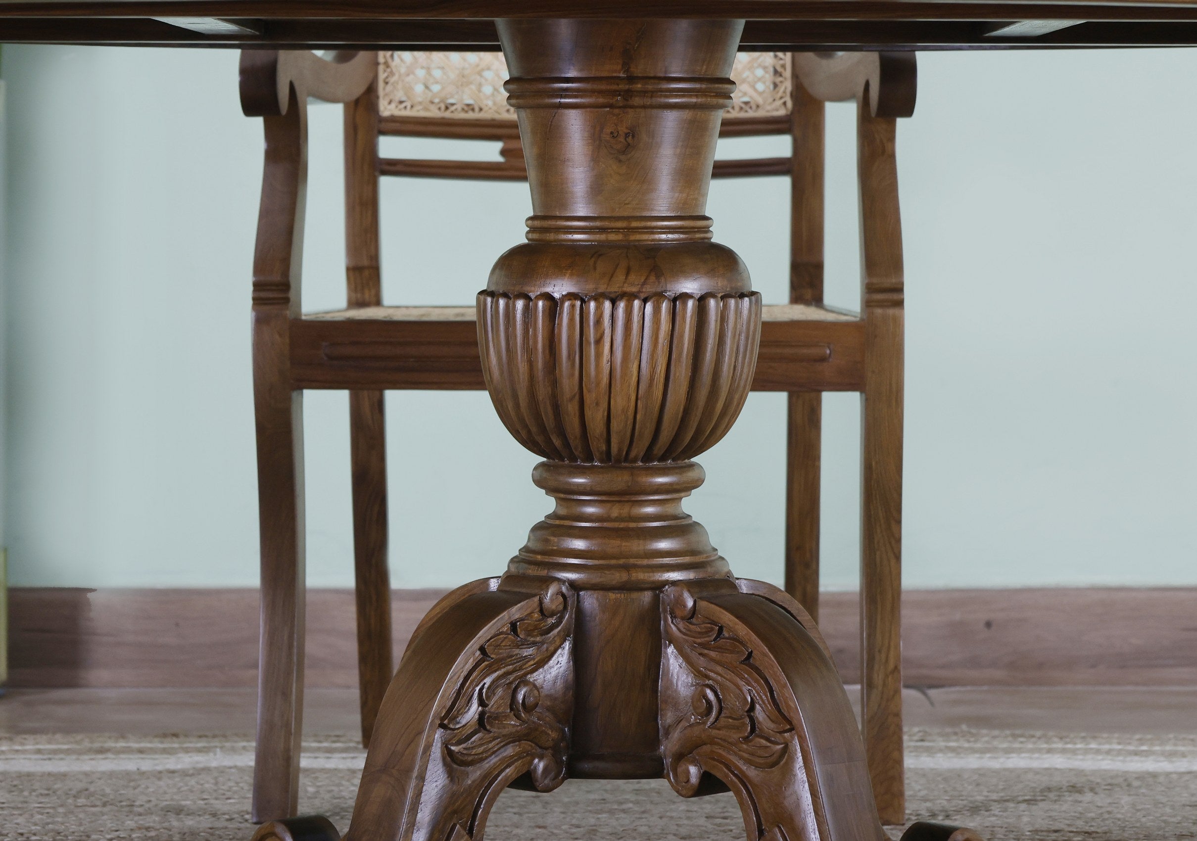 Carbost Dining Table