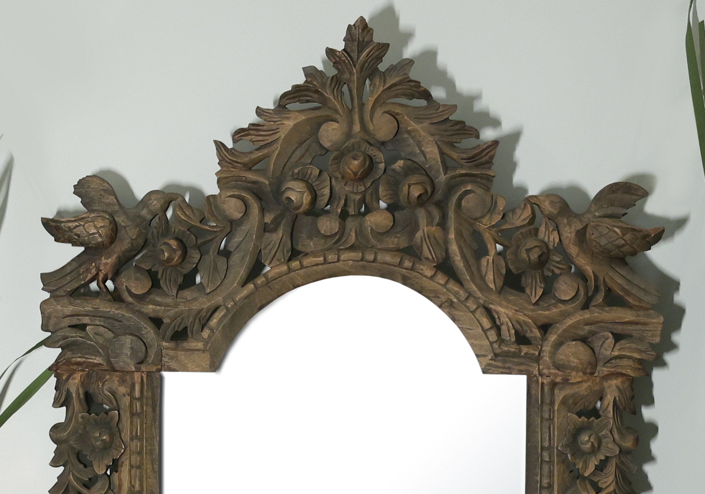 Genero Mirror Frame