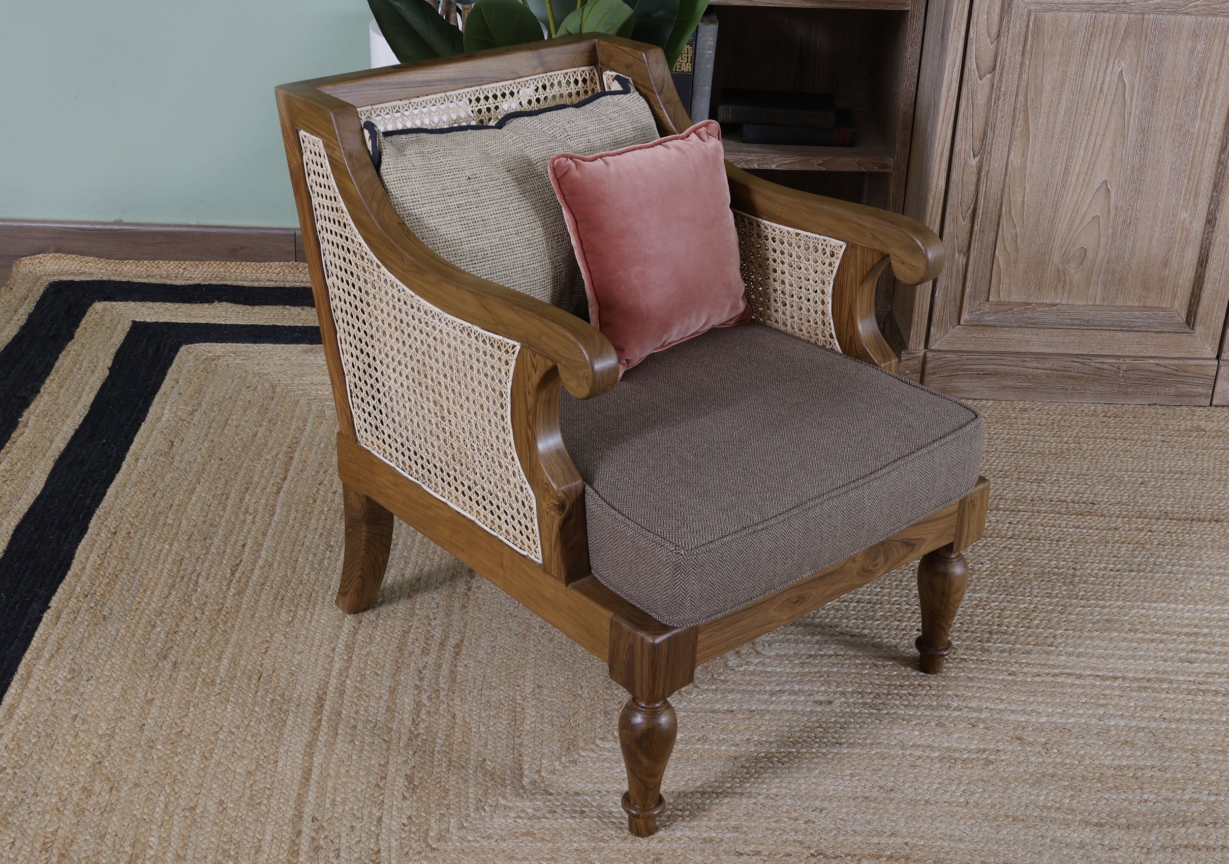 Tinker Lounge Chair